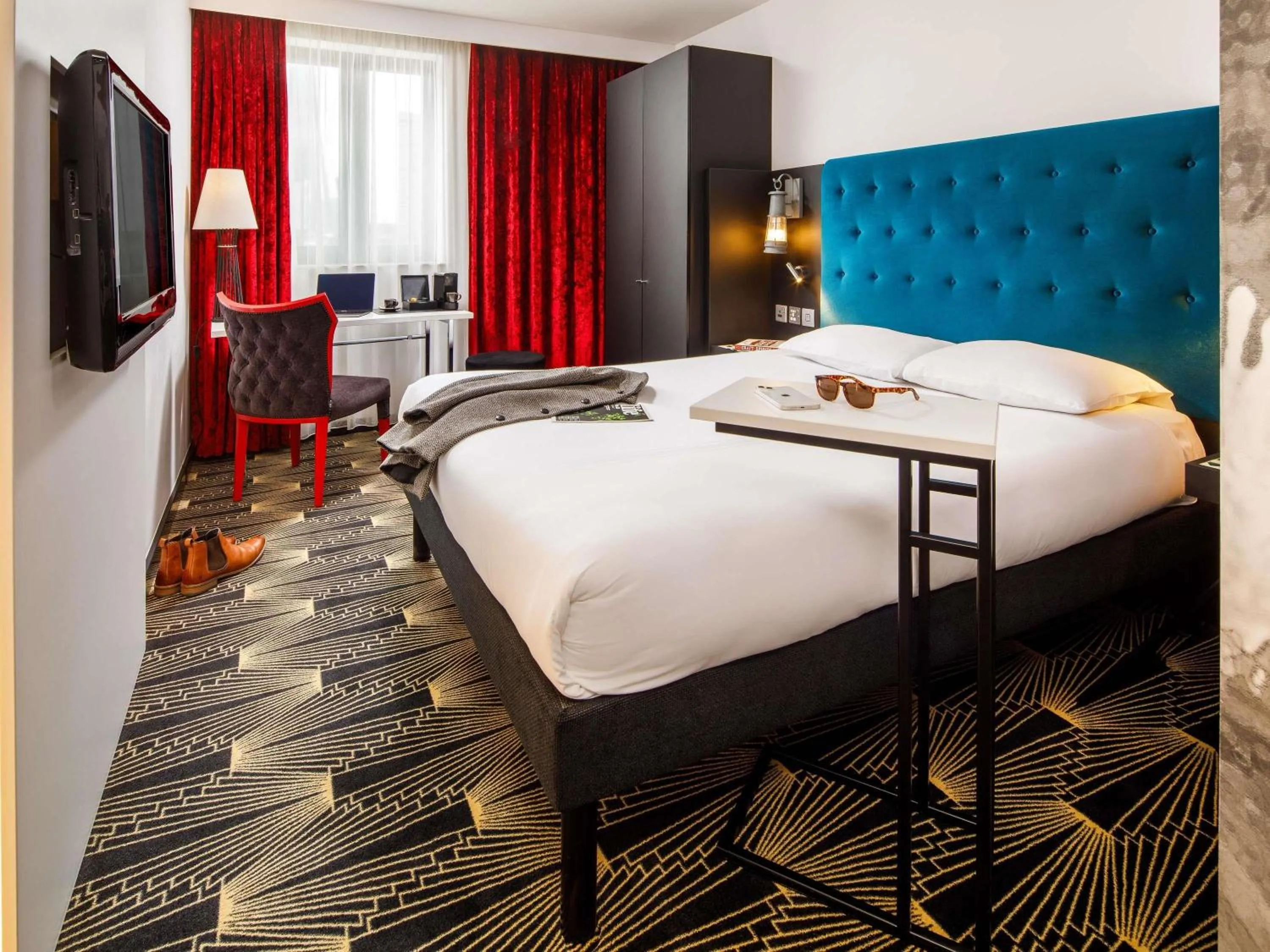 Bedroom, Bed in ibis Styles London Southwark - near Borough Market