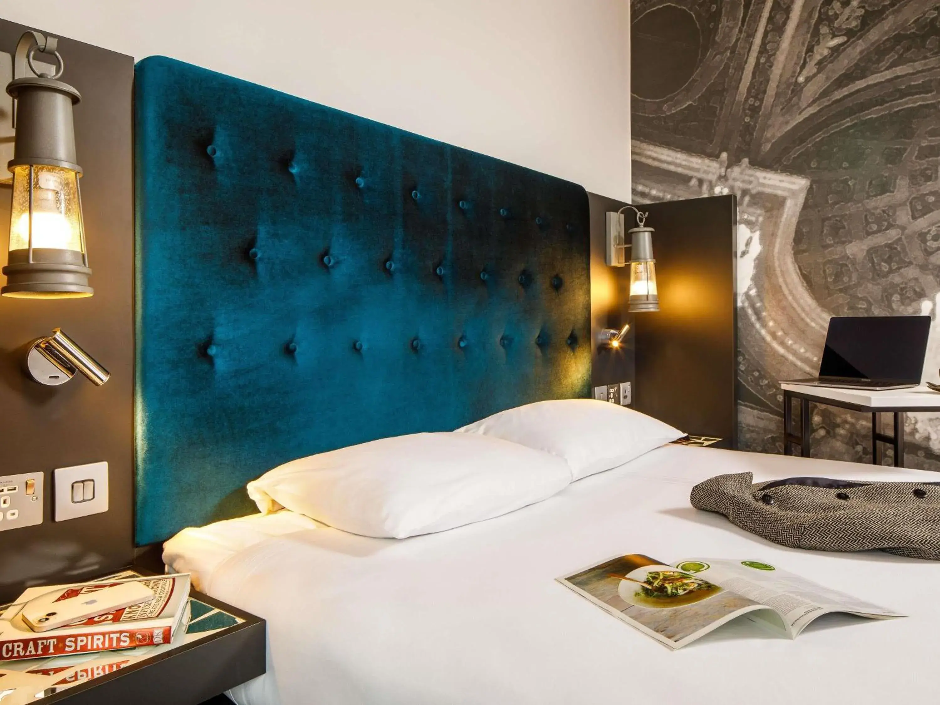 Bedroom, Bed in ibis Styles London Southwark - near Borough Market Bedroom, Bed in ibis Styles London Southwark - near Borough Market