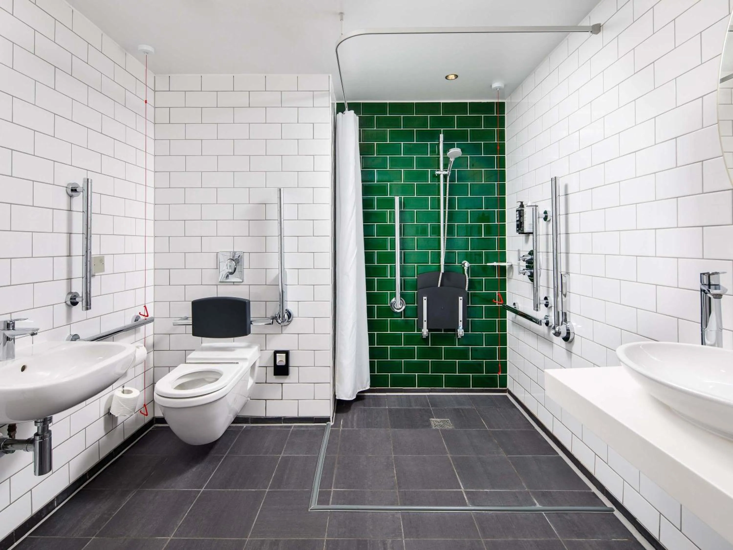 Bedroom in ibis Styles London Southwark - near Borough Market