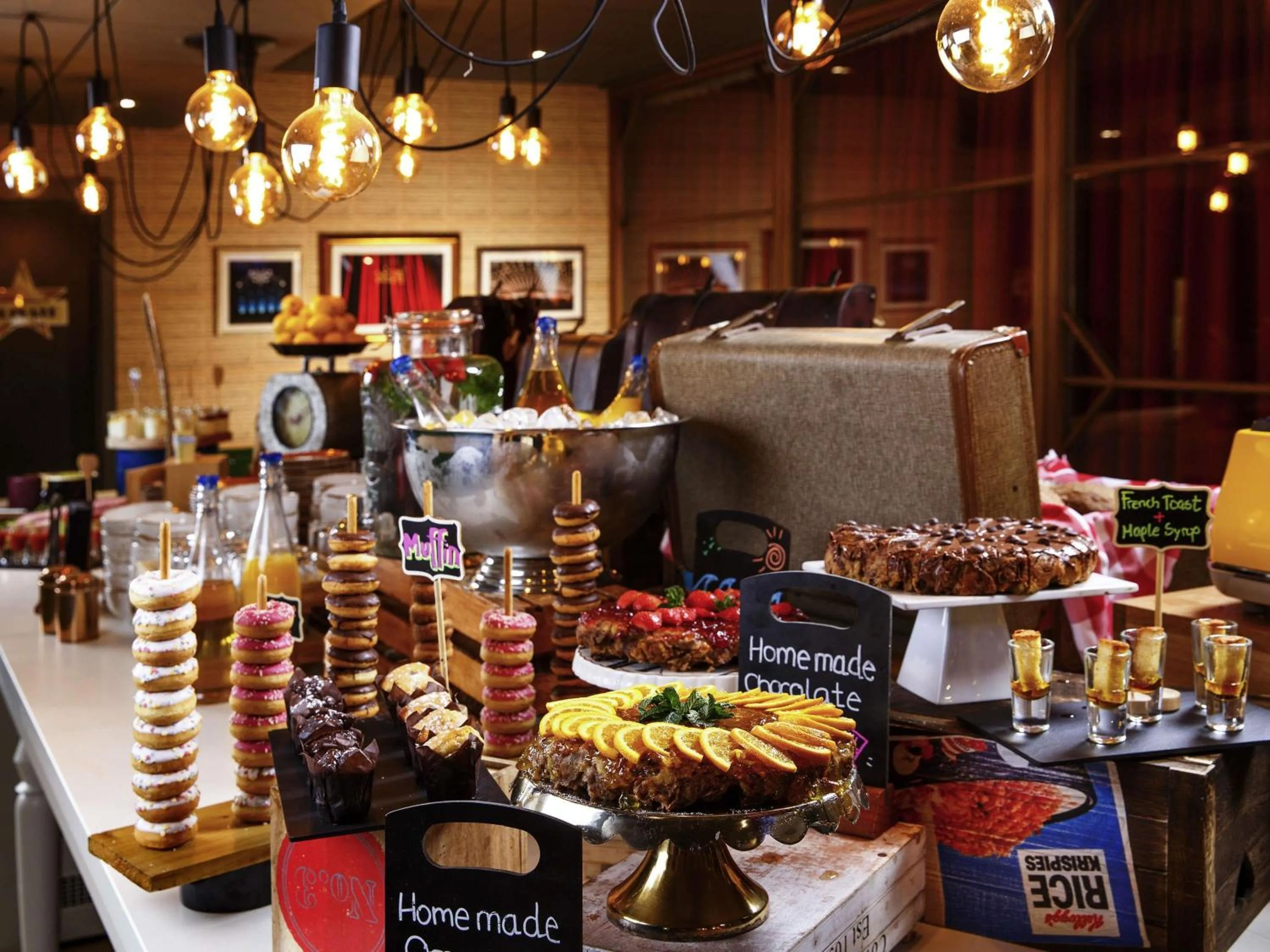 Breakfast in ibis Styles London Southwark - near Borough Market