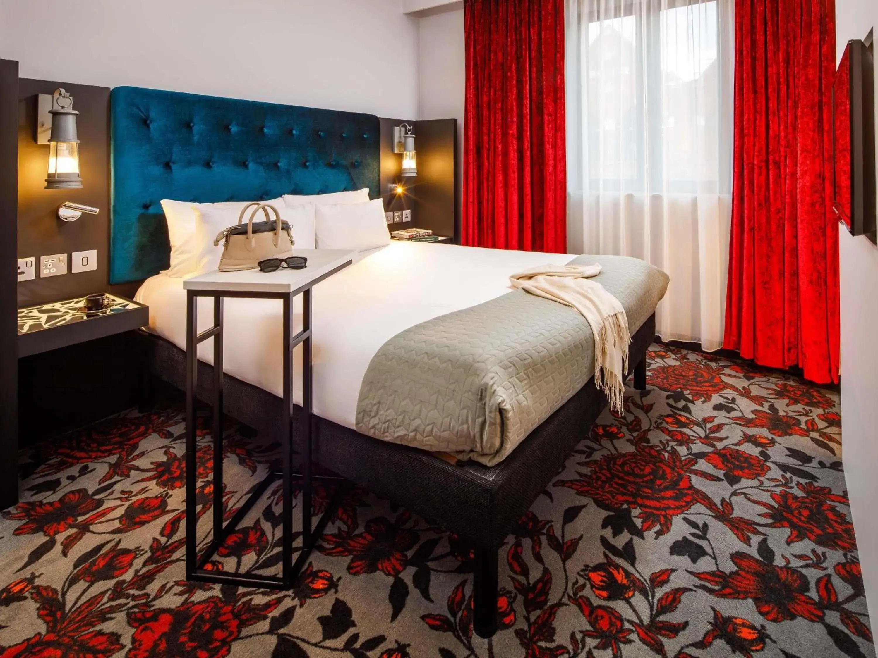 Bedroom, Bed in ibis Styles London Southwark - near Borough Market Bedroom, Bed in ibis Styles London Southwark - near Borough Market