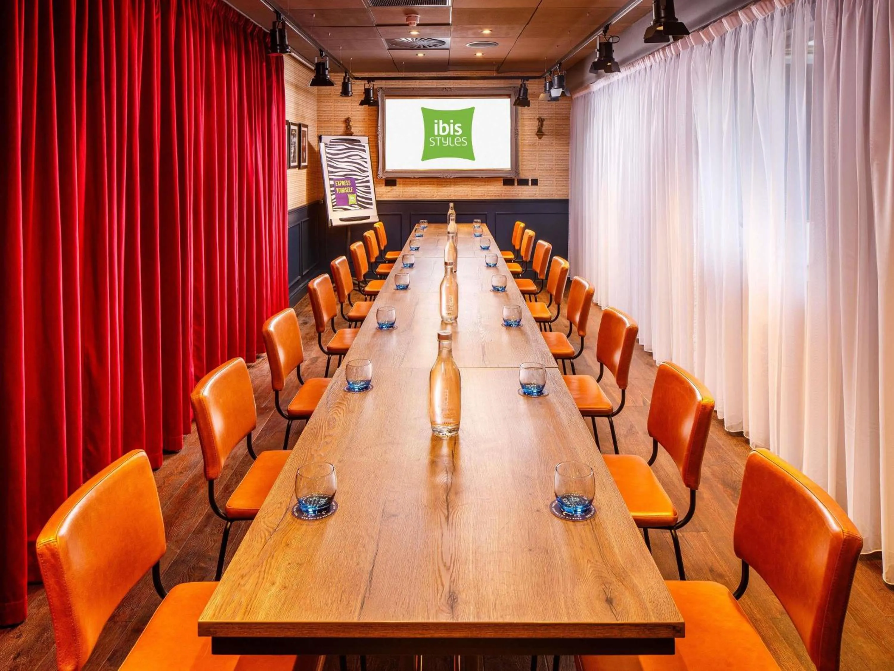 Meeting/conference room in ibis Styles London Southwark - near Borough Market
