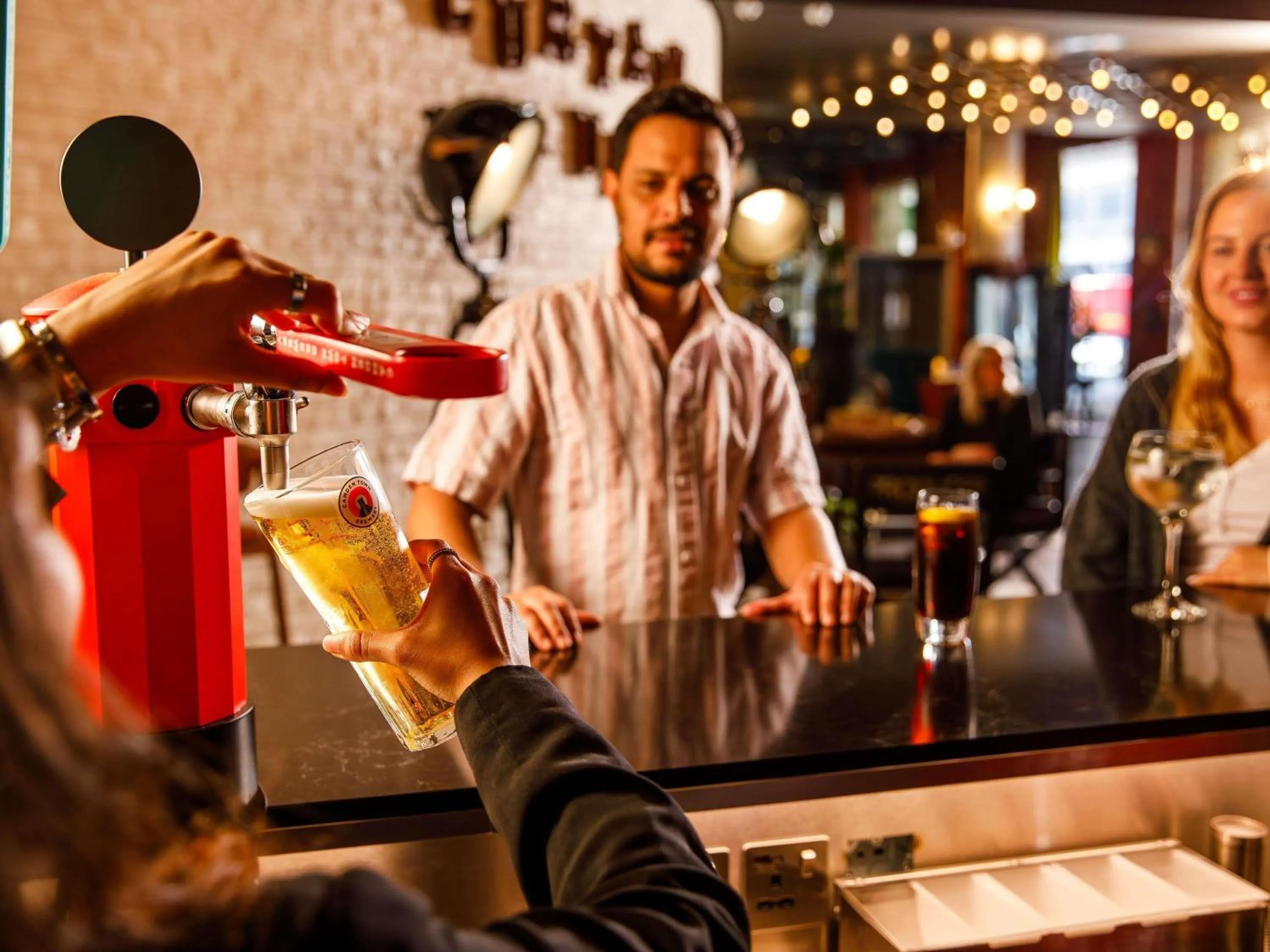 Lounge or bar in ibis Styles London Southwark - near Borough Market