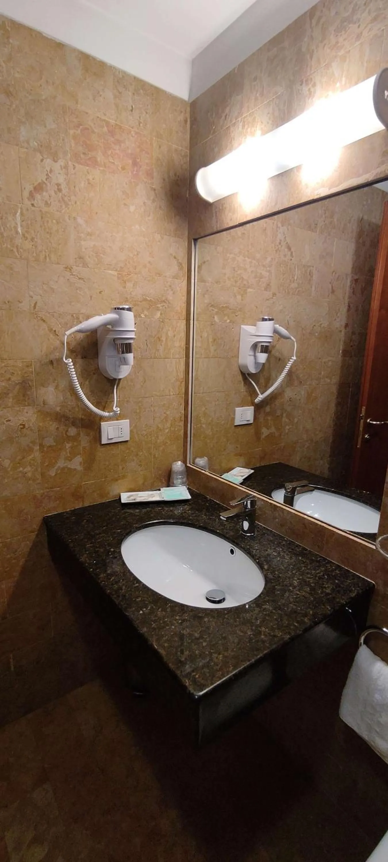 Bathroom in Best Western Park Hotel Continental