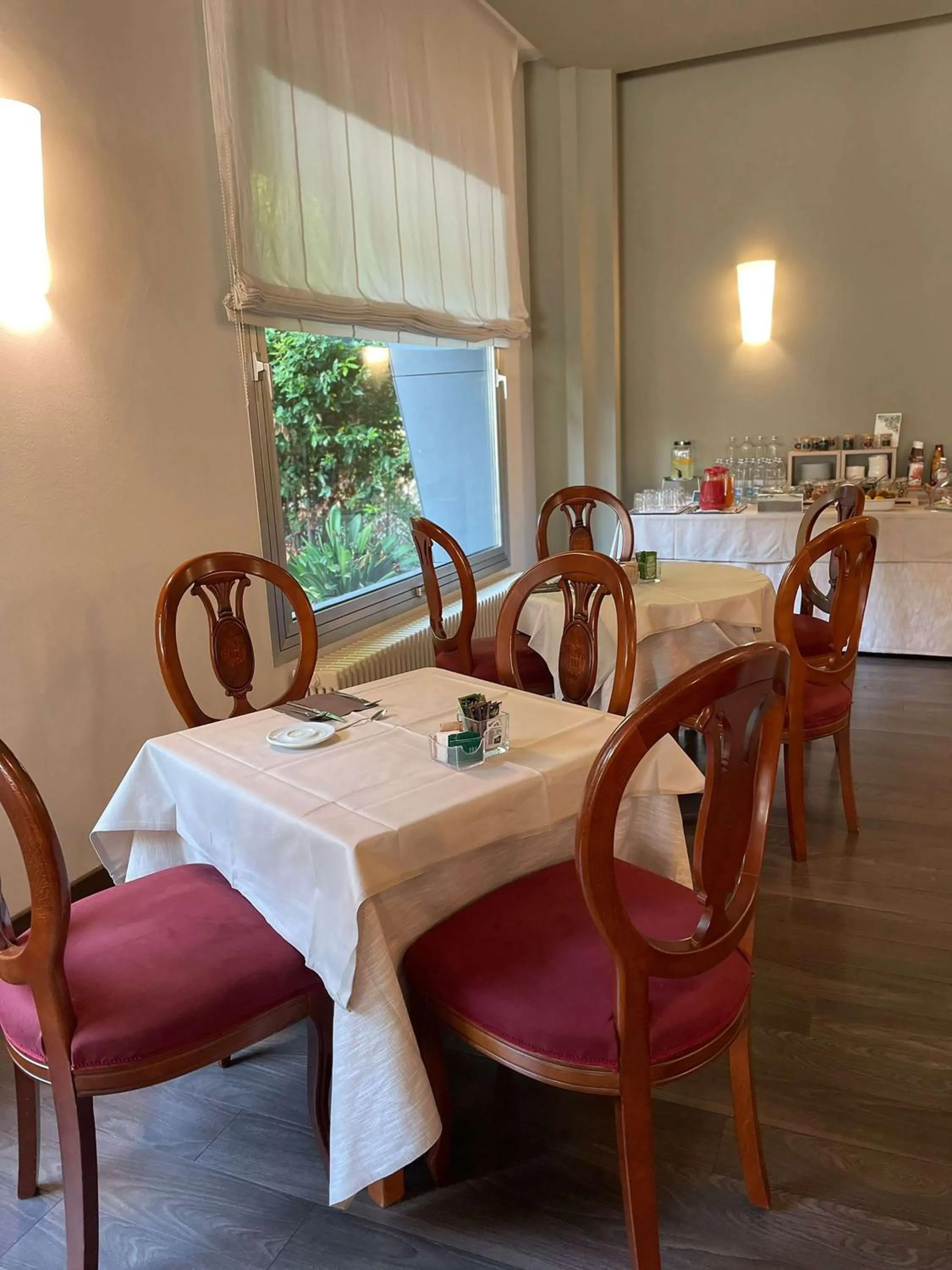 Breakfast in Best Western Park Hotel Continental