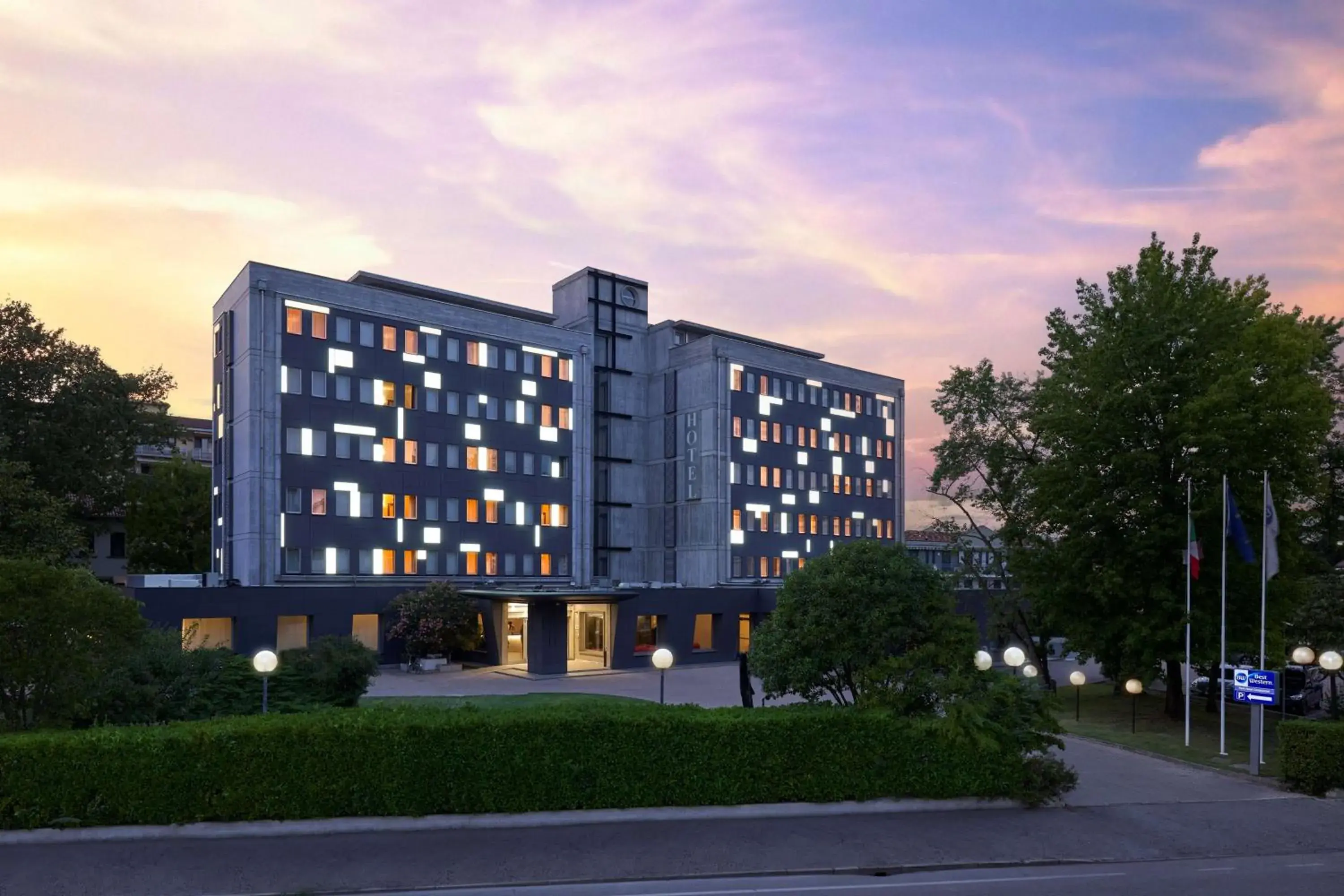 Property building in Best Western Park Hotel Continental Property building in Best Western Park Hotel Continental