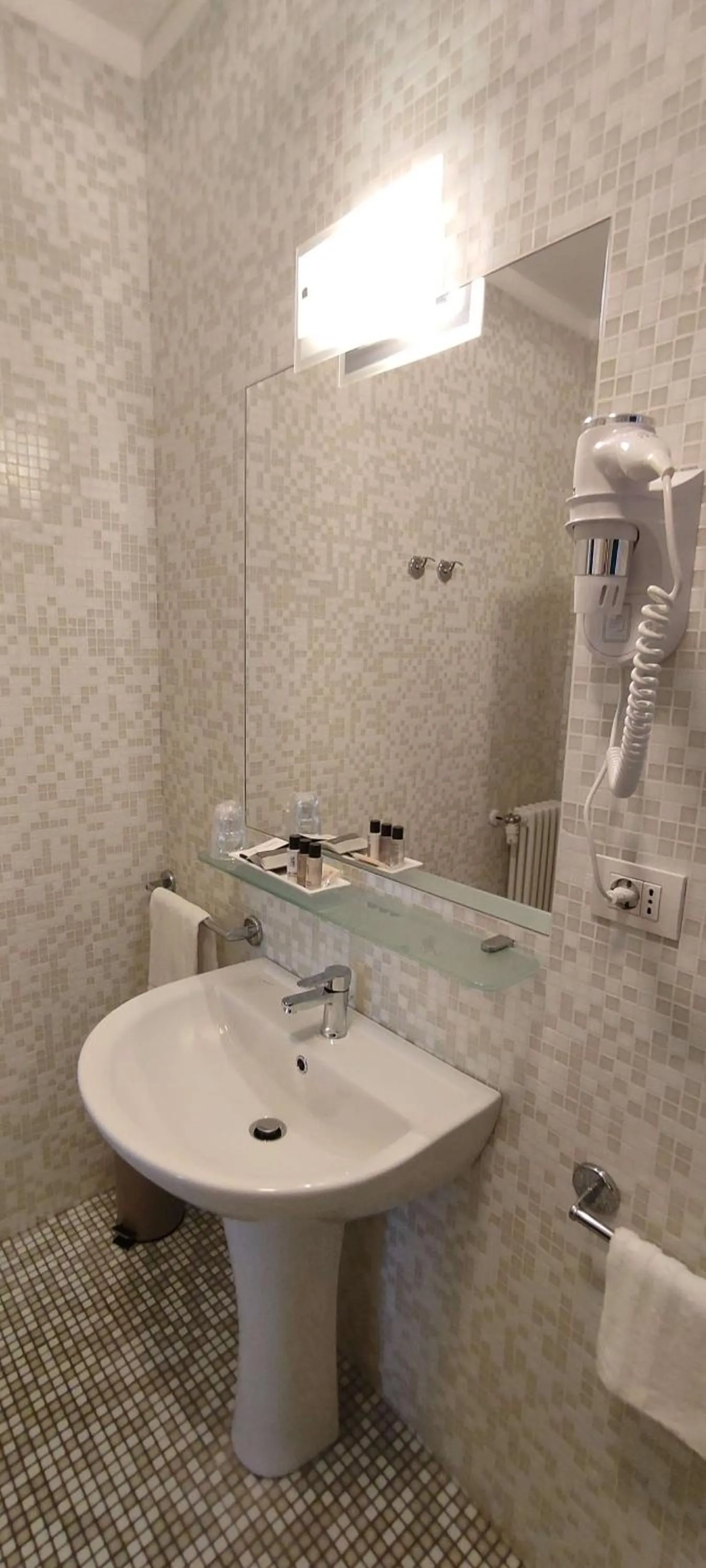 Bathroom in Best Western Park Hotel Continental