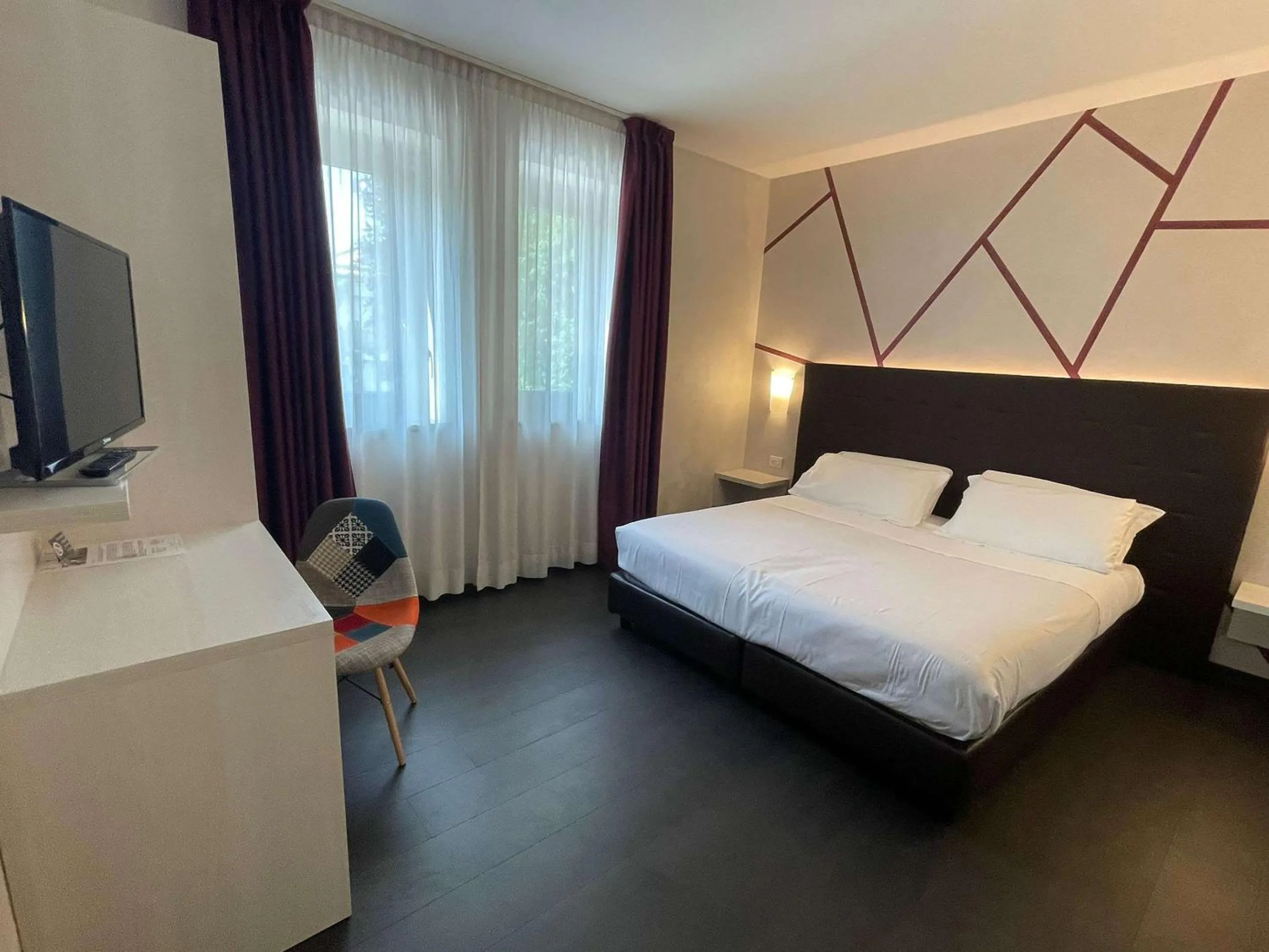 Bedroom, Bed in Best Western Park Hotel Continental