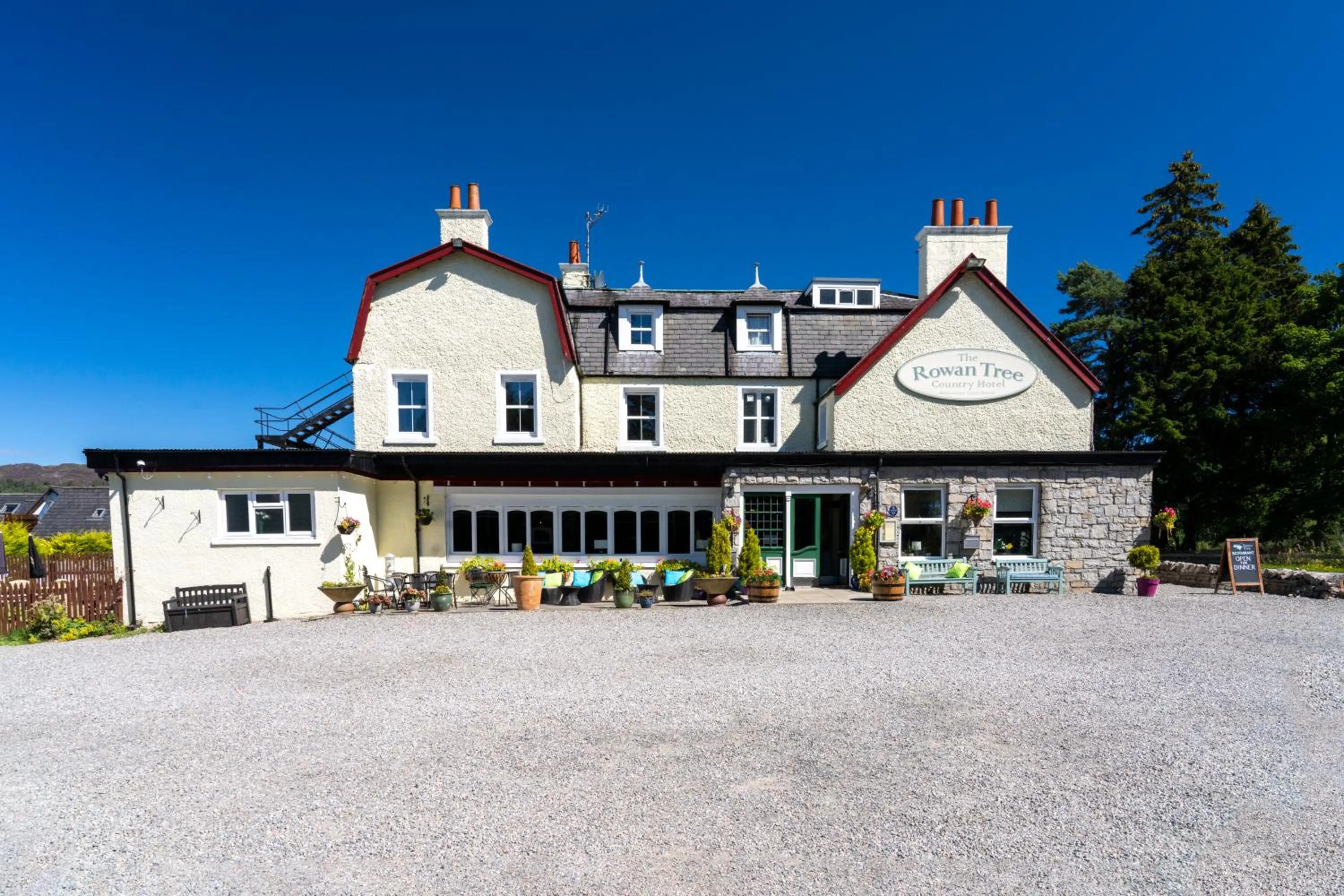 The Rowan Tree Country Hotel