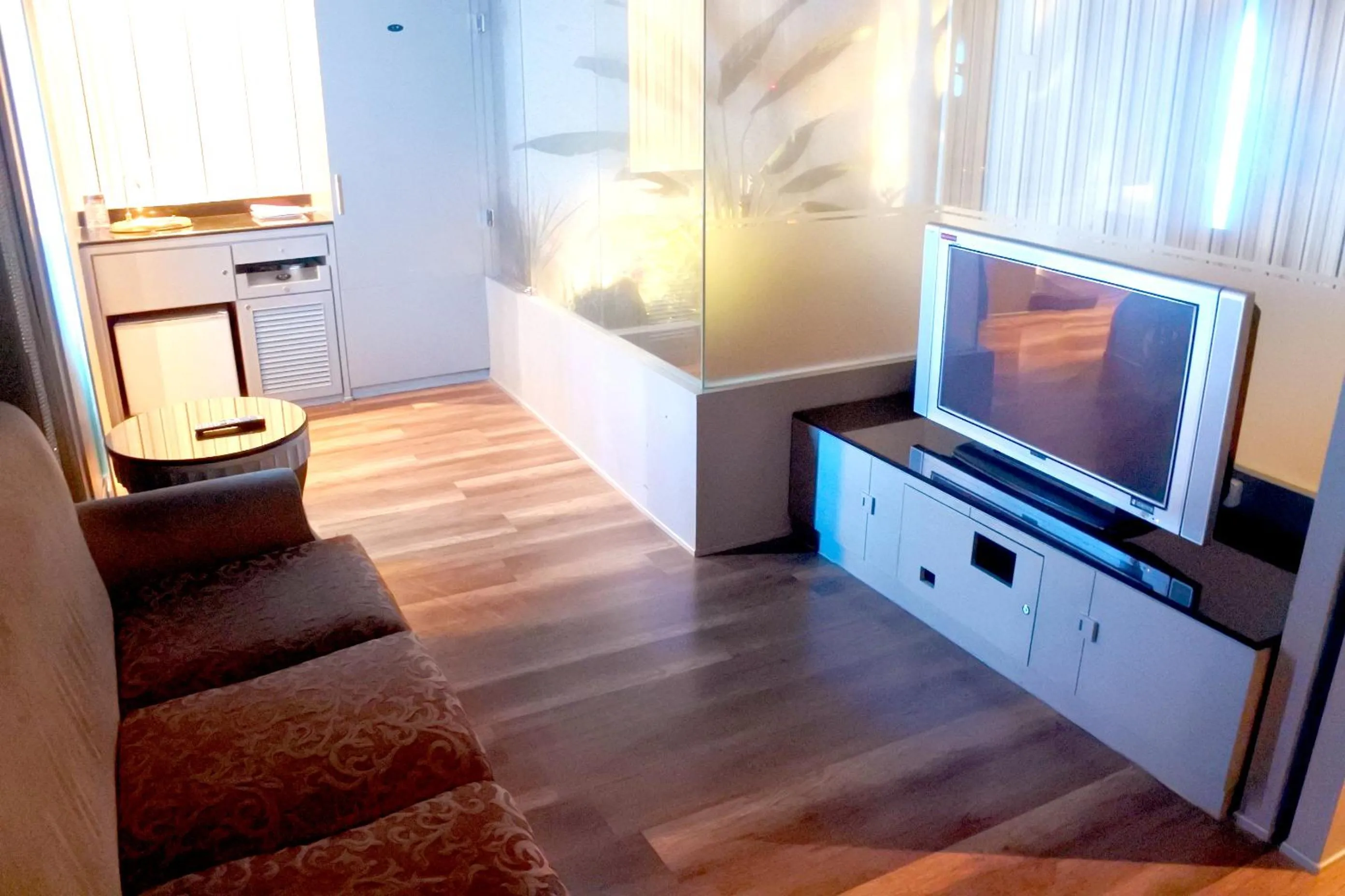 TV and multimedia in North Country Motel