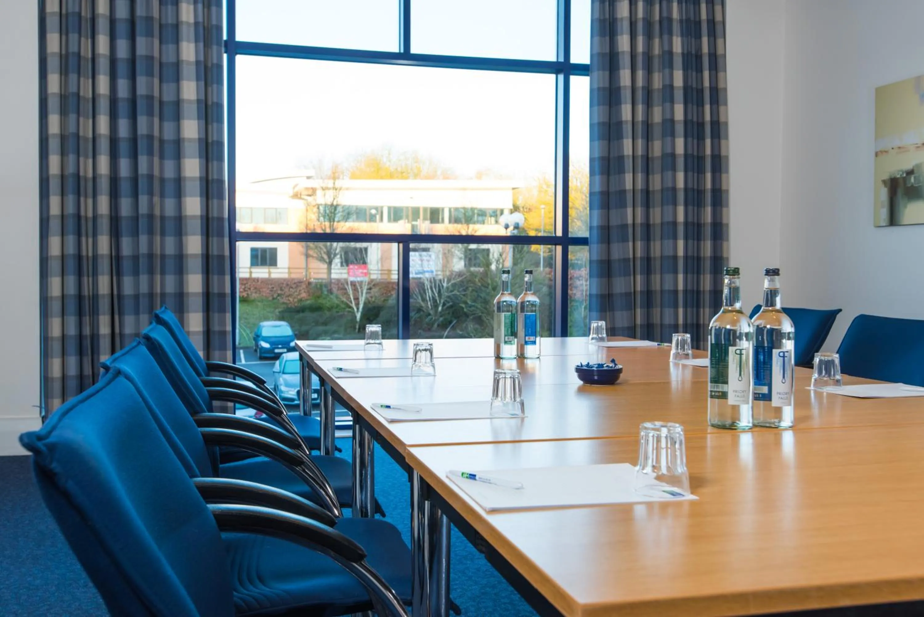 Meeting/conference room in Holiday Inn Express Newport by IHG