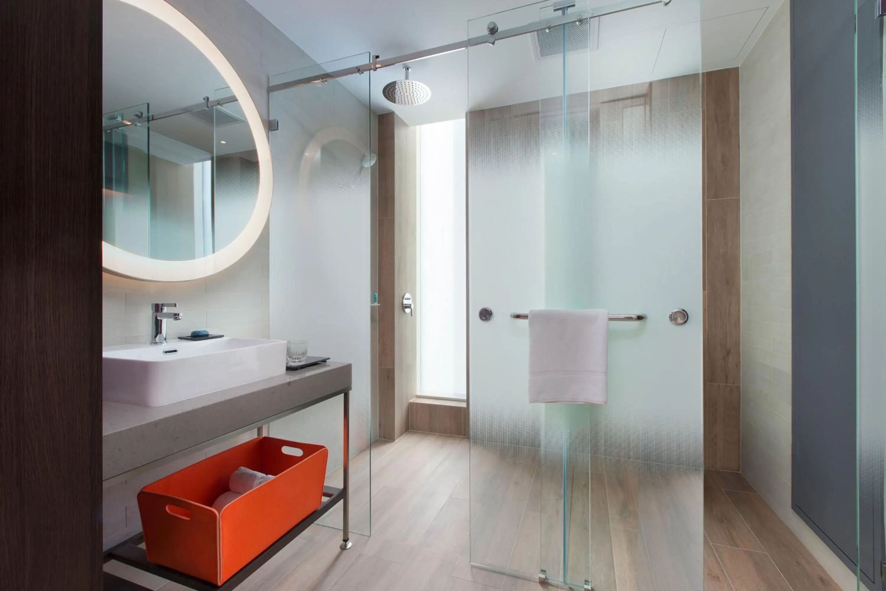 Bathroom, Bed in Aloft Perth