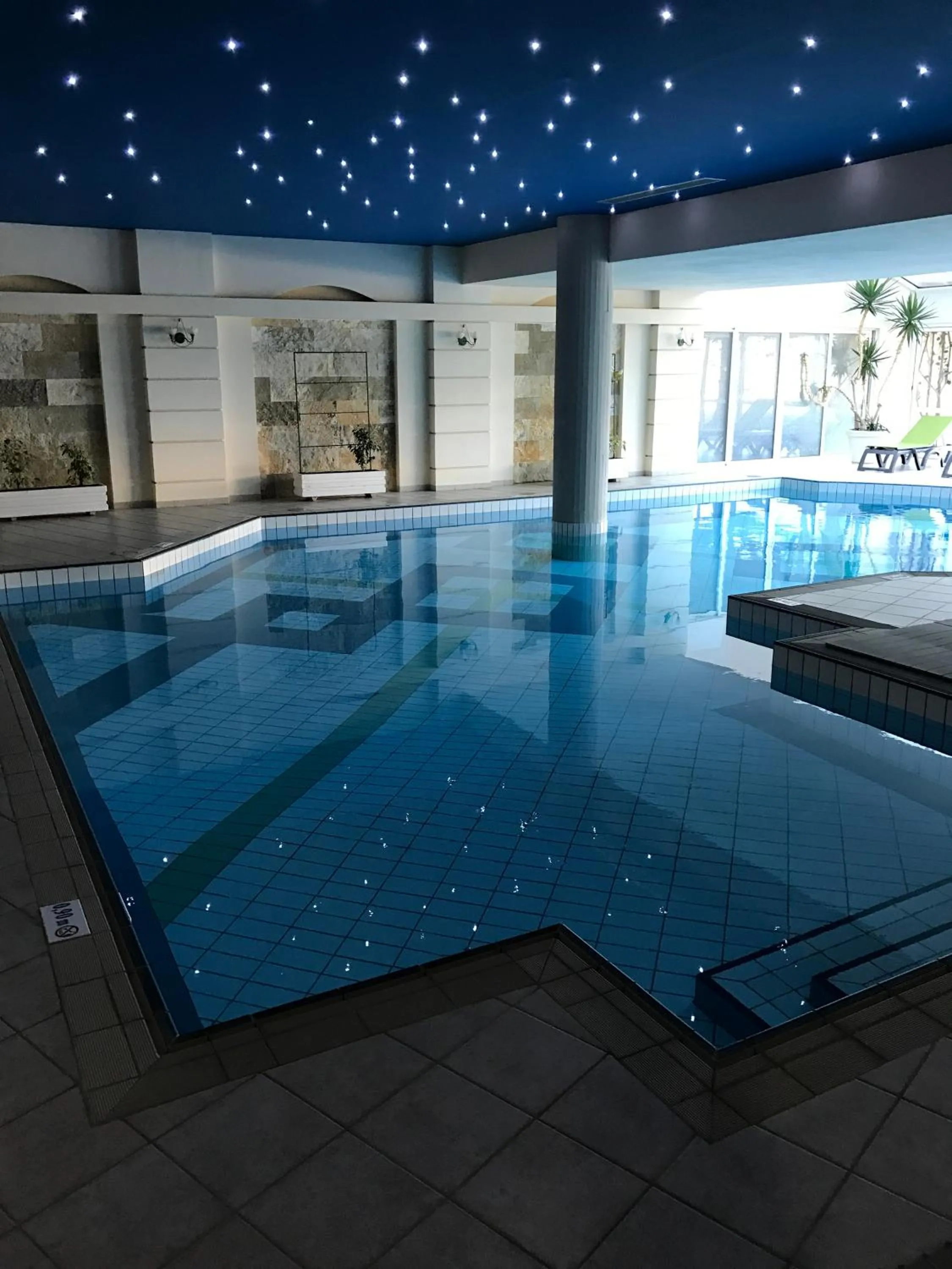 Swimming pool in Rethymno Palace