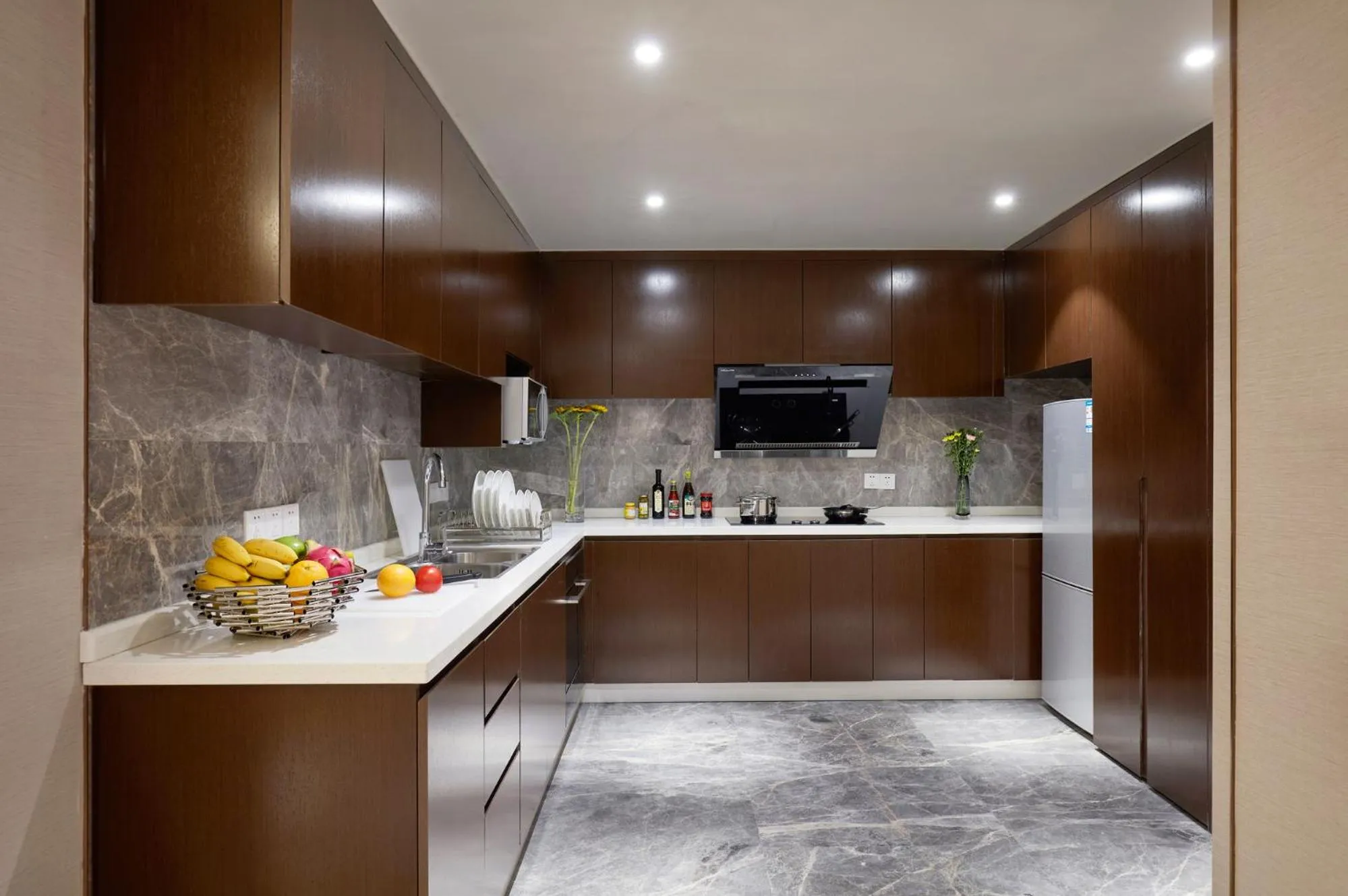 Kitchen or kitchenette in Modena by Fraser Changsha