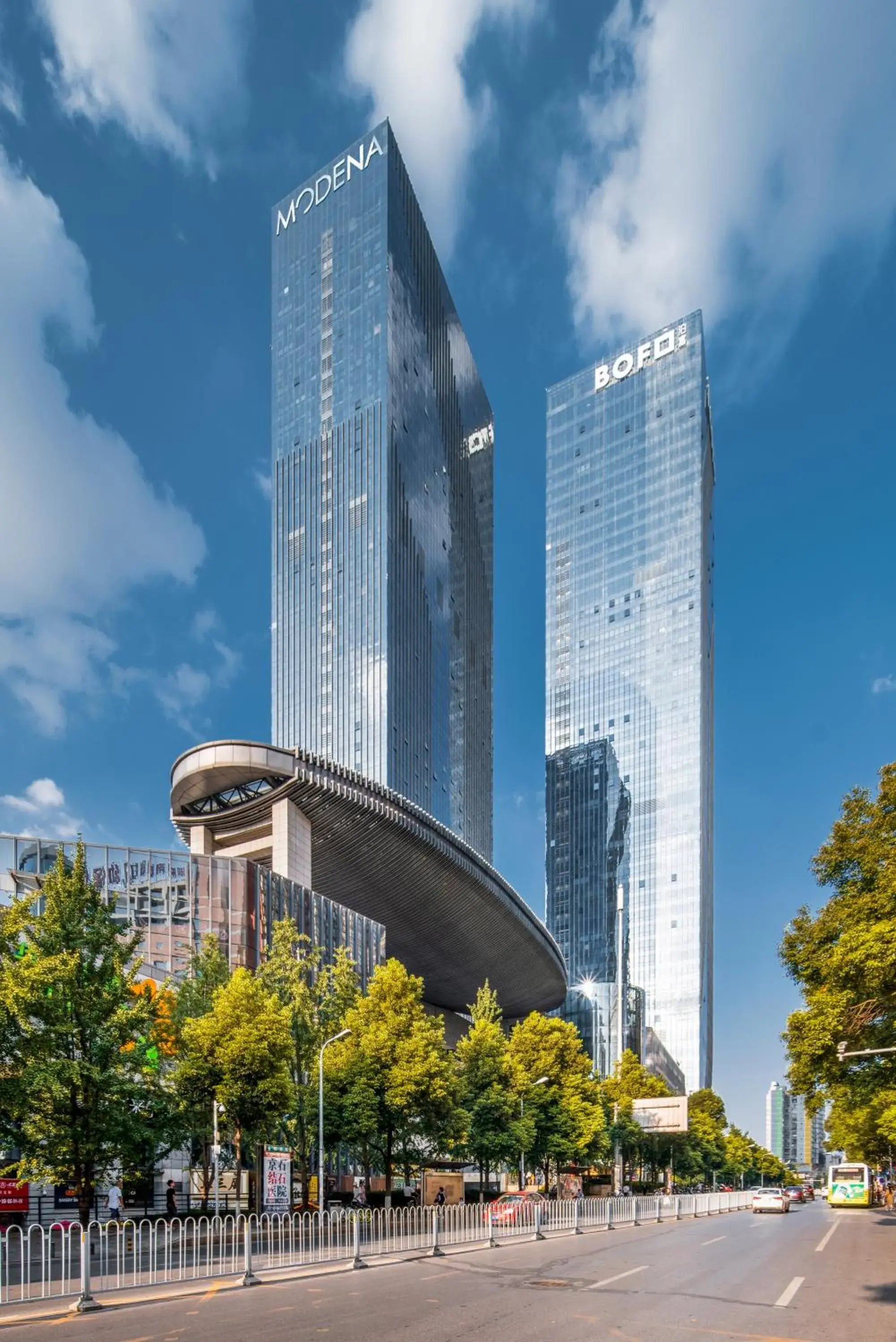 Property building in Modena by Fraser Changsha Property building in Modena by Fraser Changsha