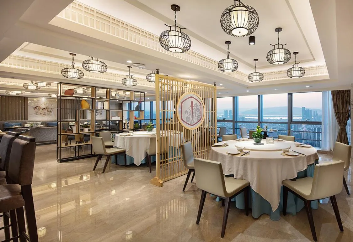 Restaurant/places to eat in Modena by Fraser Changsha