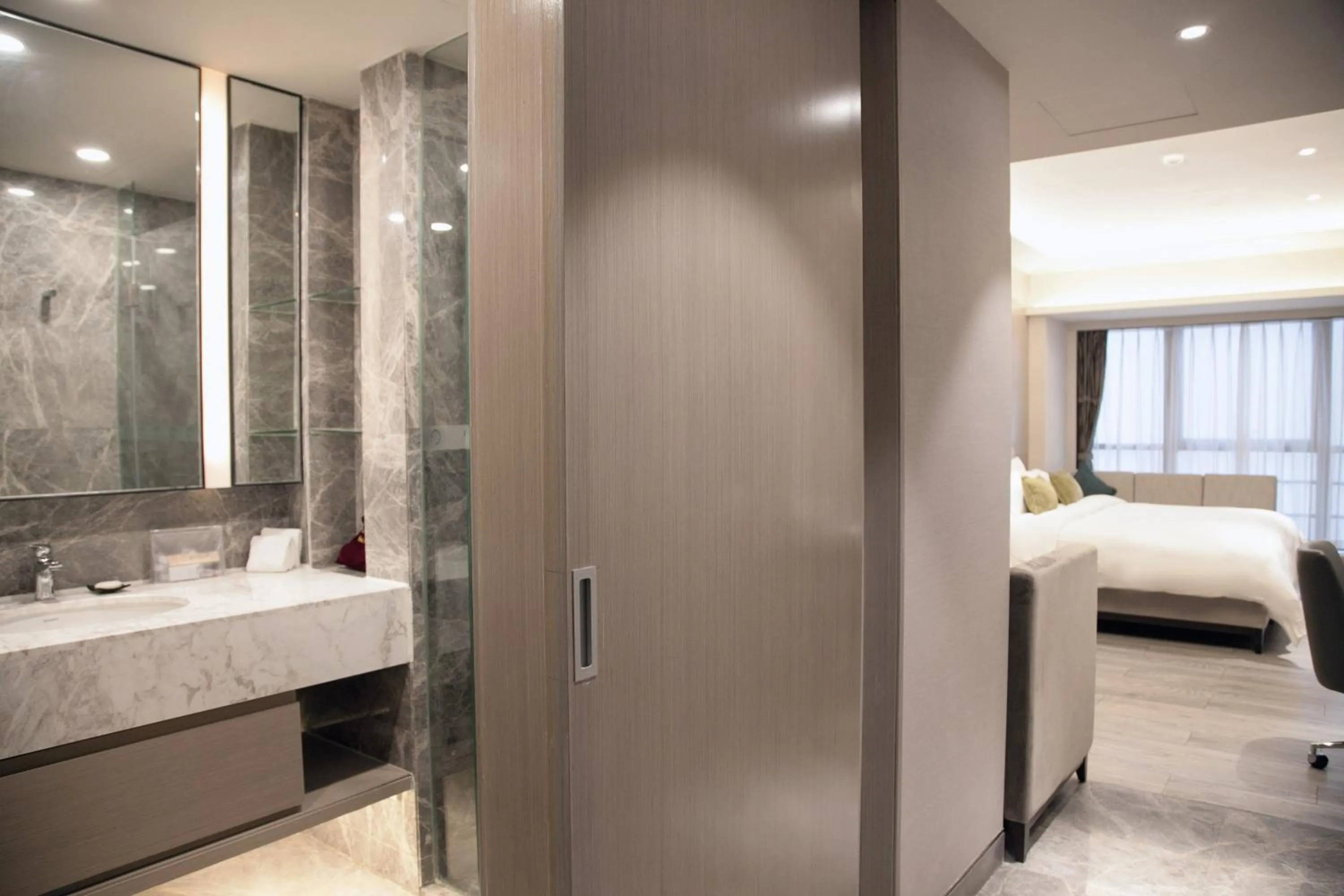 Toilet, Bed in Modena by Fraser Changsha