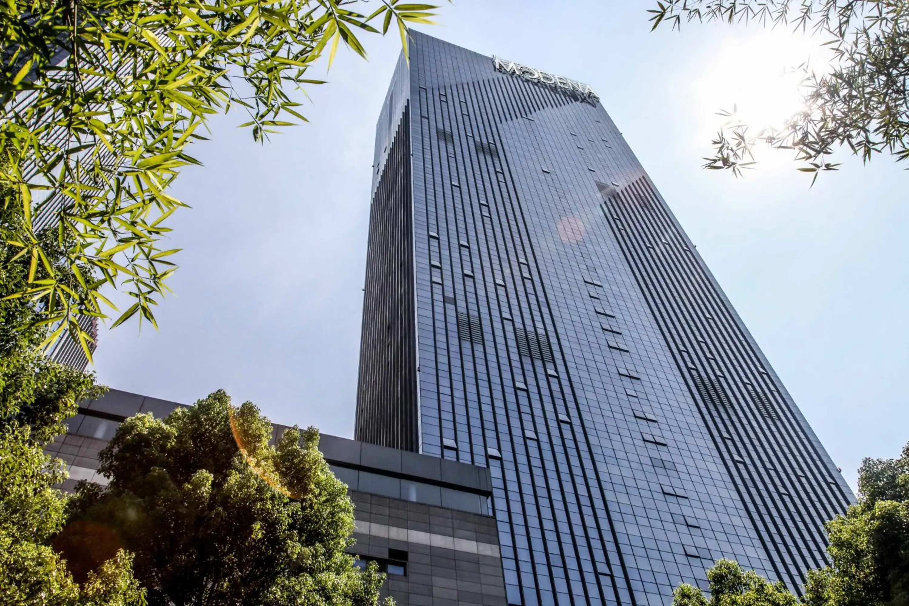 Property building in Modena by Fraser Changsha Property building in Modena by Fraser Changsha