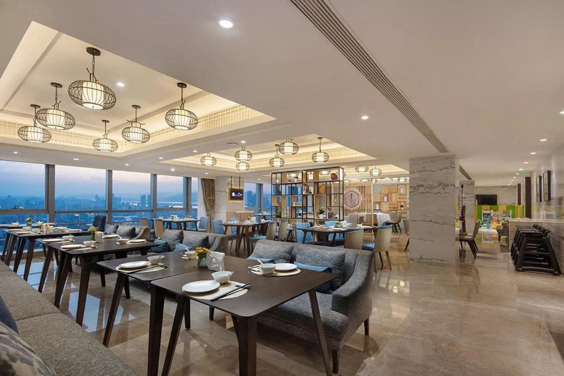 Restaurant/places to eat in Modena by Fraser Changsha