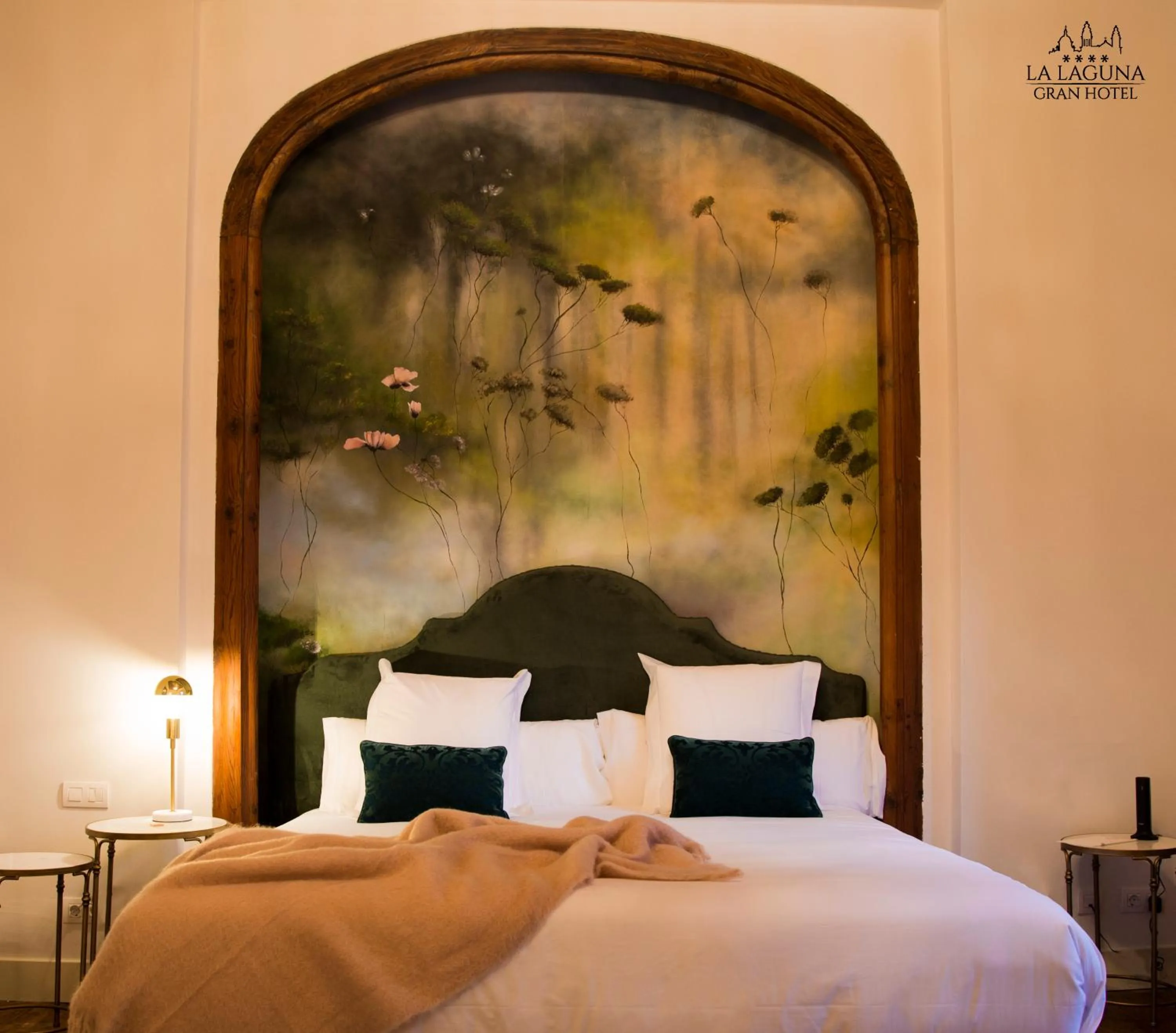 Bed in La Laguna Gran Hotel