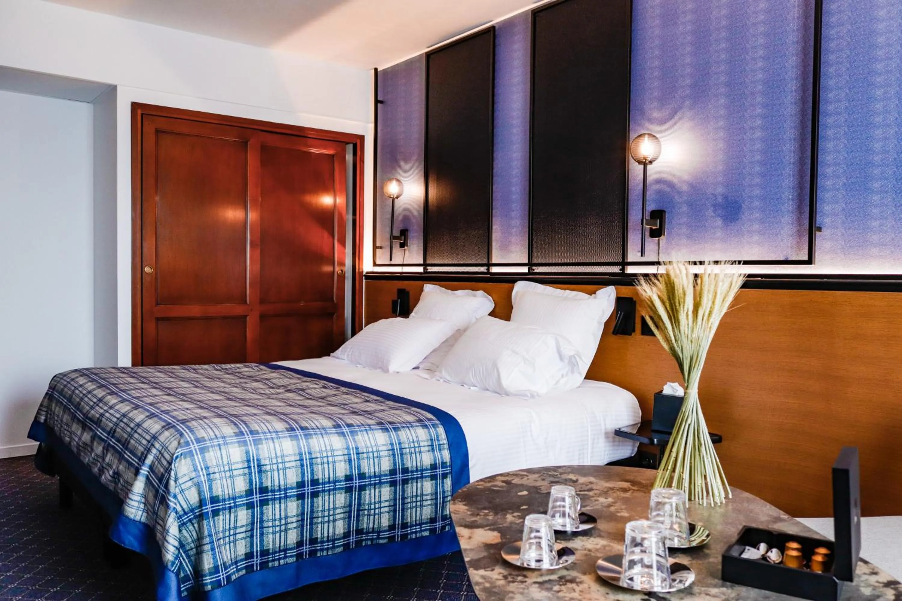 Bed in Hôtel Les Jardins de Deauville