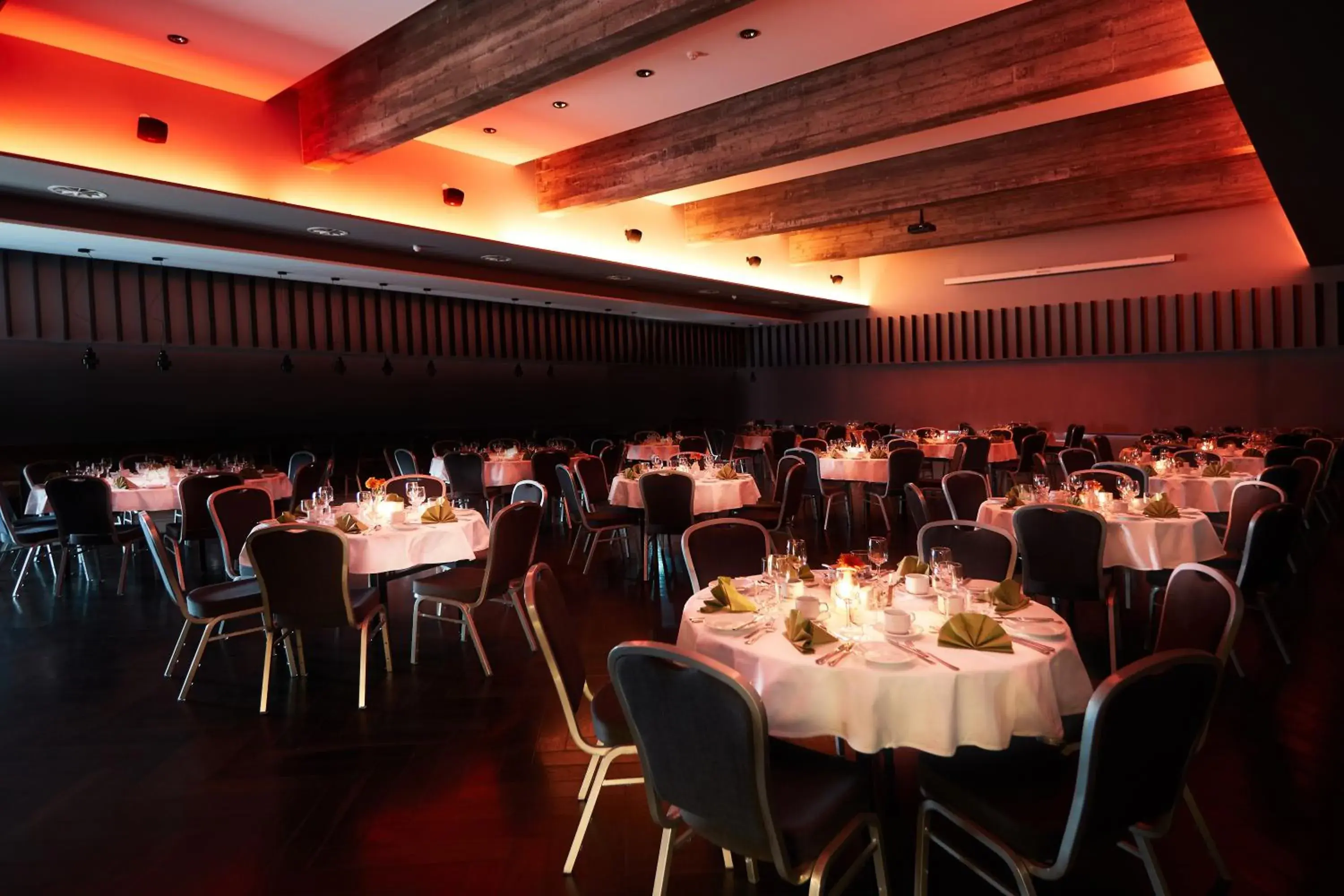 Restaurant/places to eat in Fosshotel Husavik Restaurant/places to eat in Fosshotel Husavik