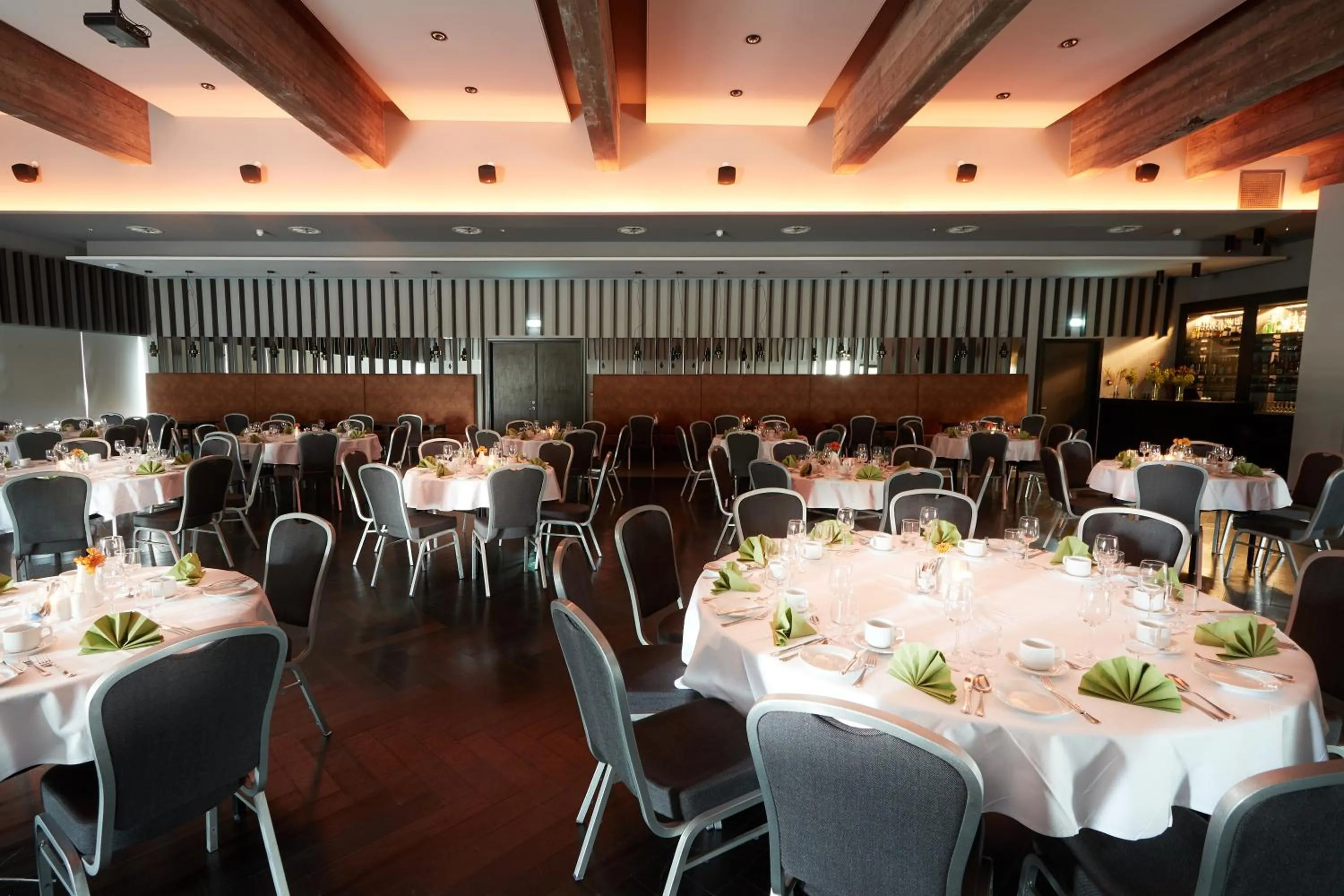 Restaurant/places to eat in Fosshotel Husavik