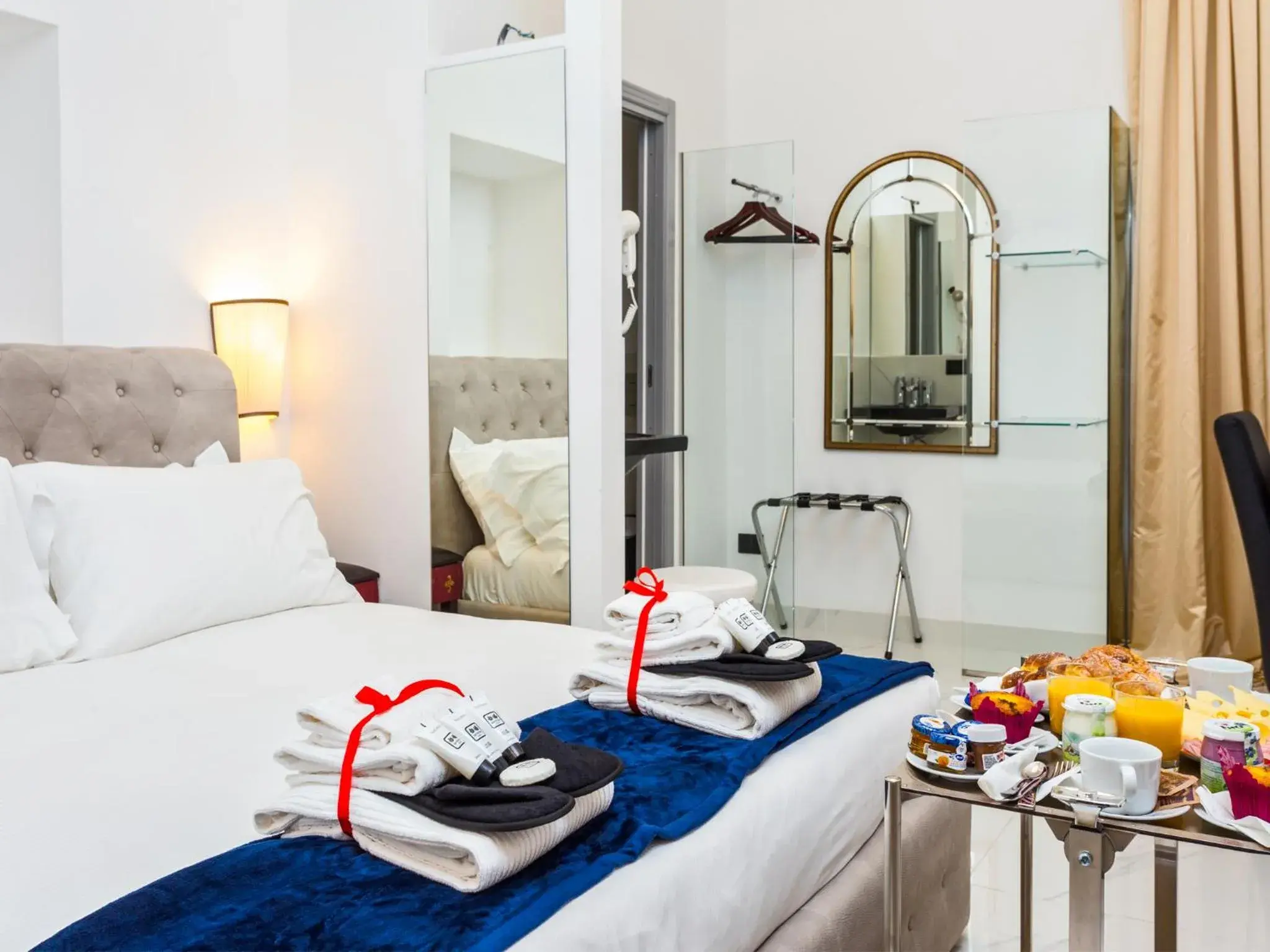 Standard Double Room in Queen Palace Suites Standard Double Room in Queen Palace Suites