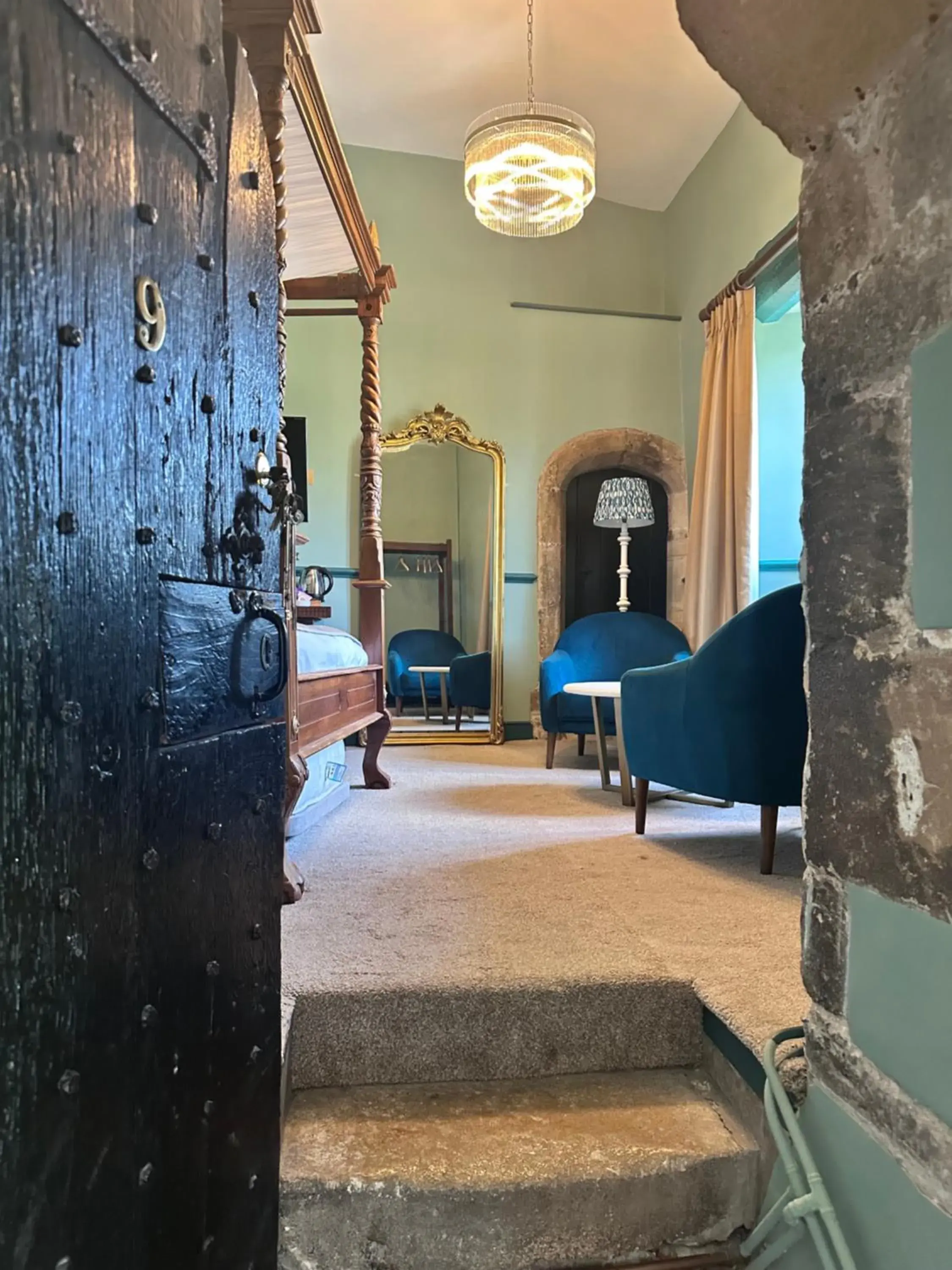 Double Room with Four-Poster Bed and Cathedral View in The Ancient Gatehouse & Rugantino Restaurant Double Room with Four-Poster Bed and Cathedral View in The Ancient Gatehouse & Rugantino Restaurant