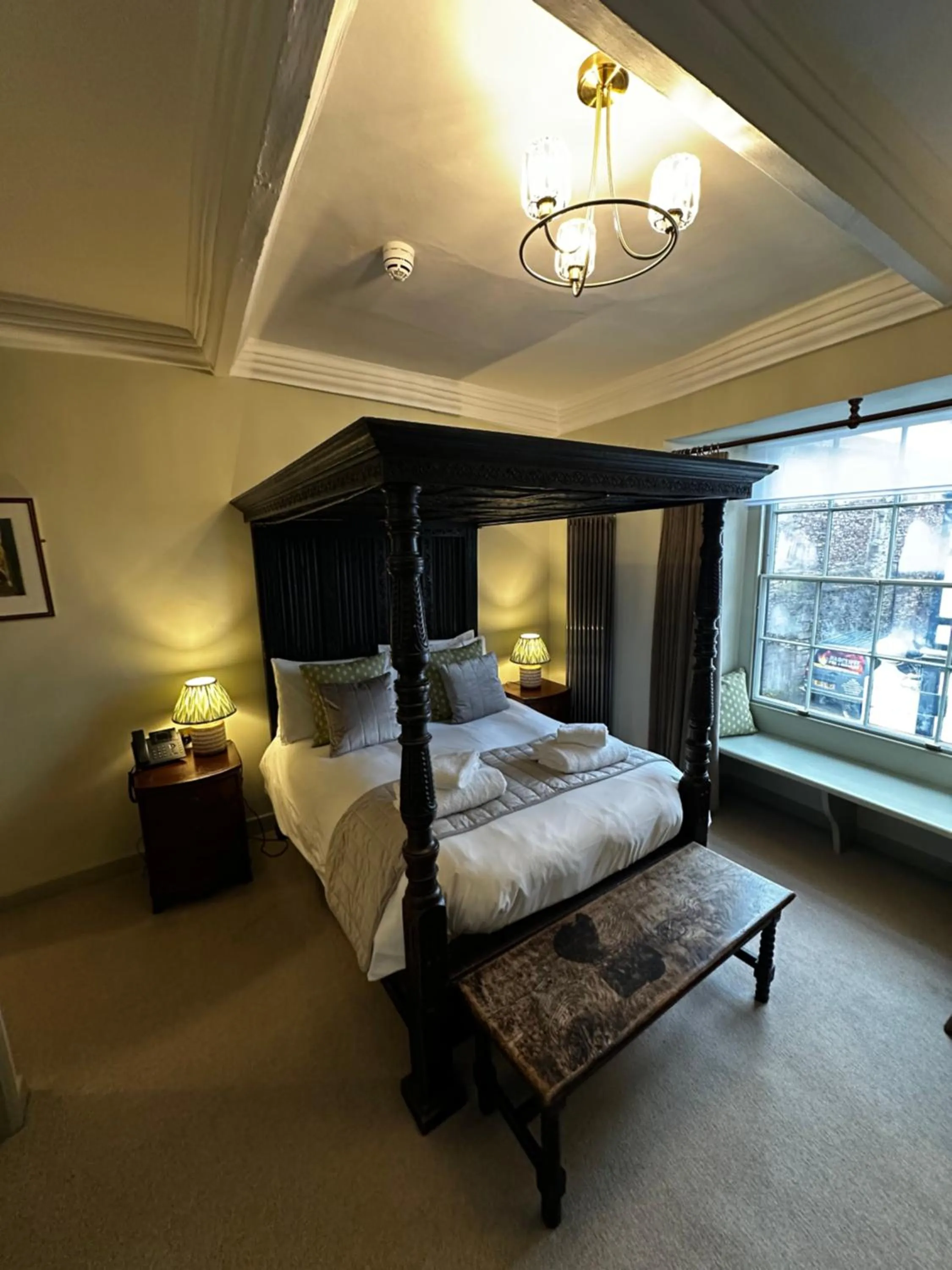 Bedroom, Bed in The Ancient Gatehouse & Rugantino Restaurant