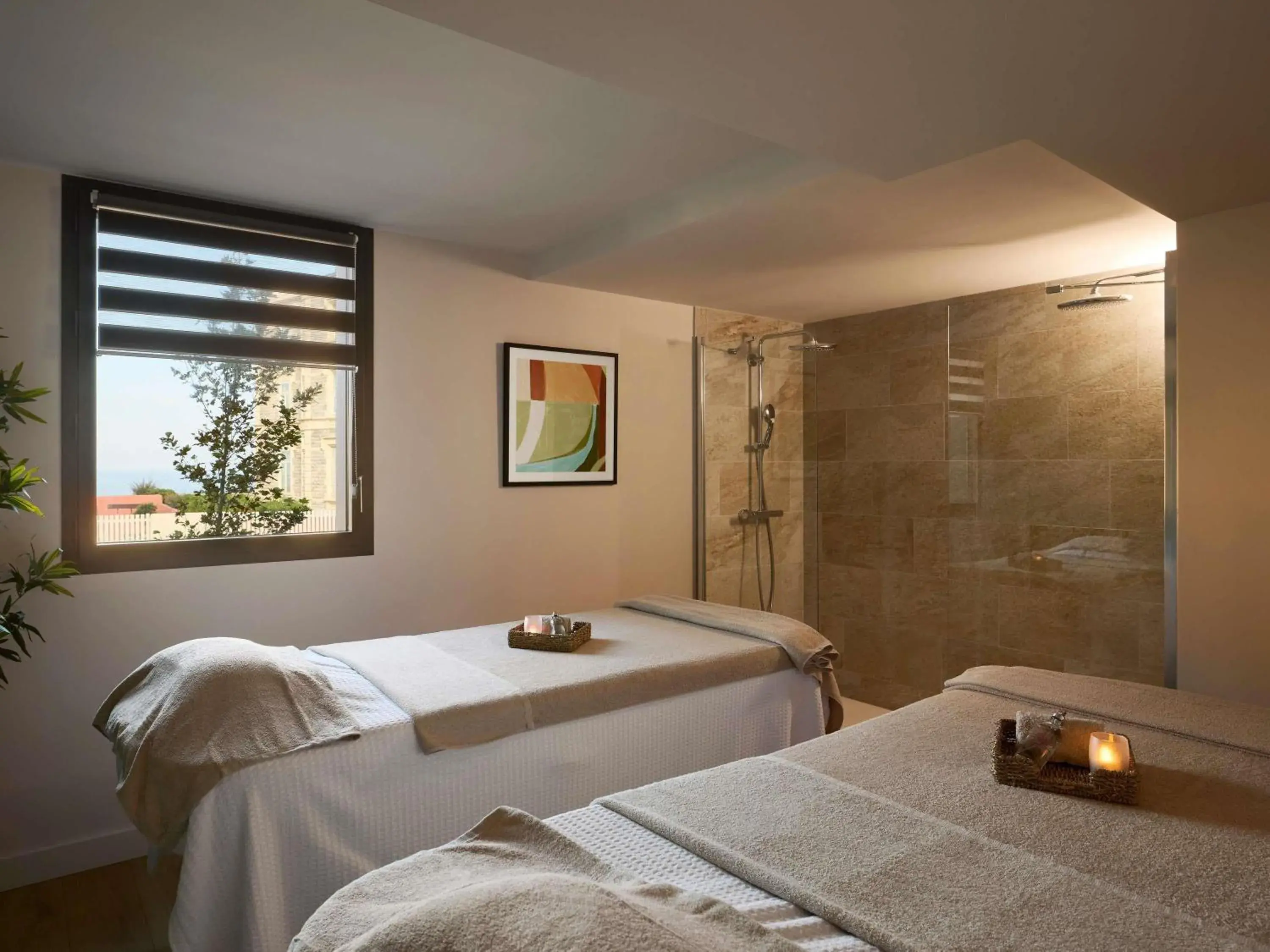 Spa and wellness centre/facilities, Bed in Le Talaia Hôtel & Spa Biarritz - MGallery Collection Spa and wellness centre/facilities, Bed in Le Talaia Hôtel & Spa Biarritz - MGallery Collection