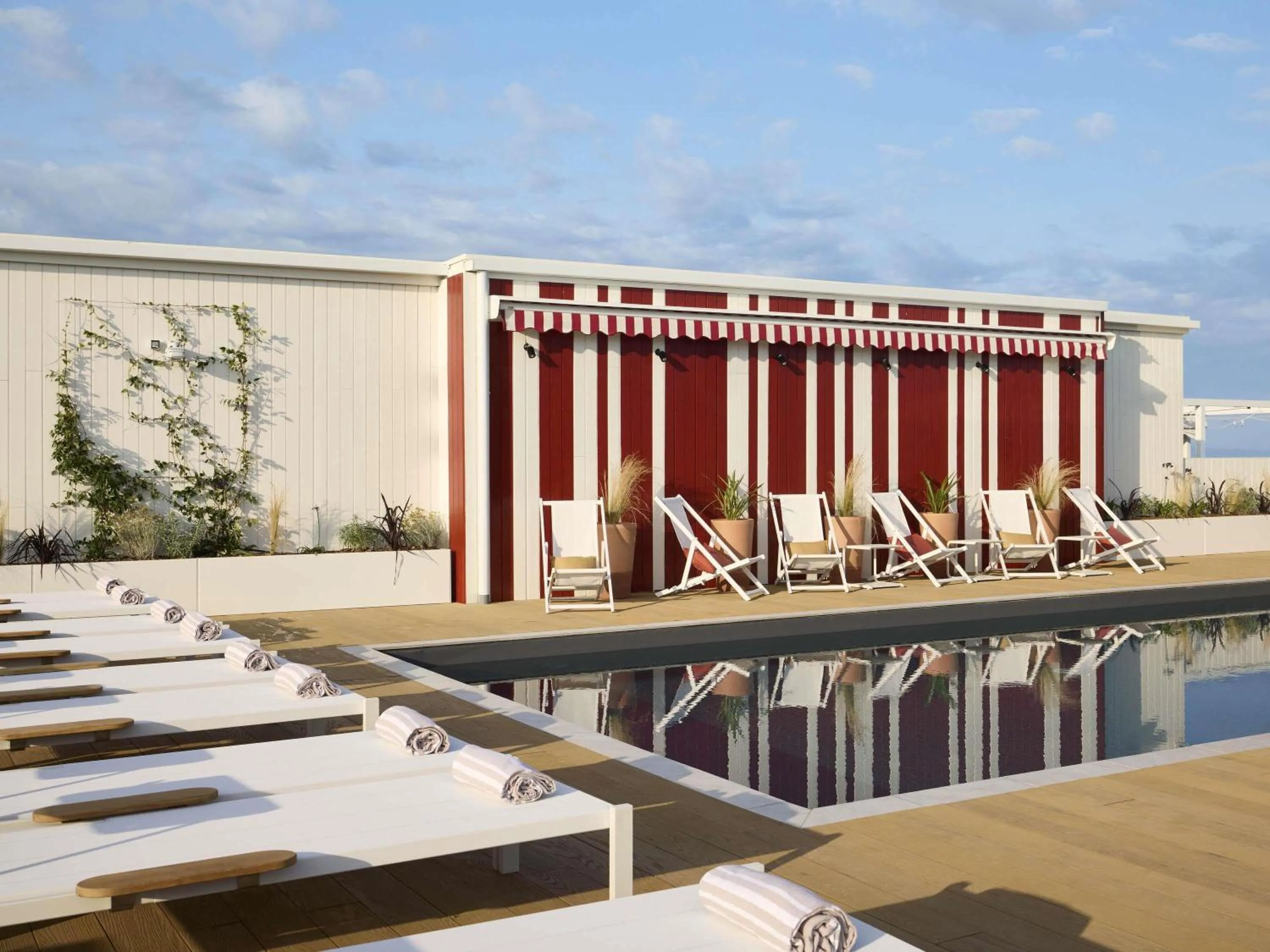 Pool view in Le Talaia Hôtel & Spa Biarritz - MGallery Collection