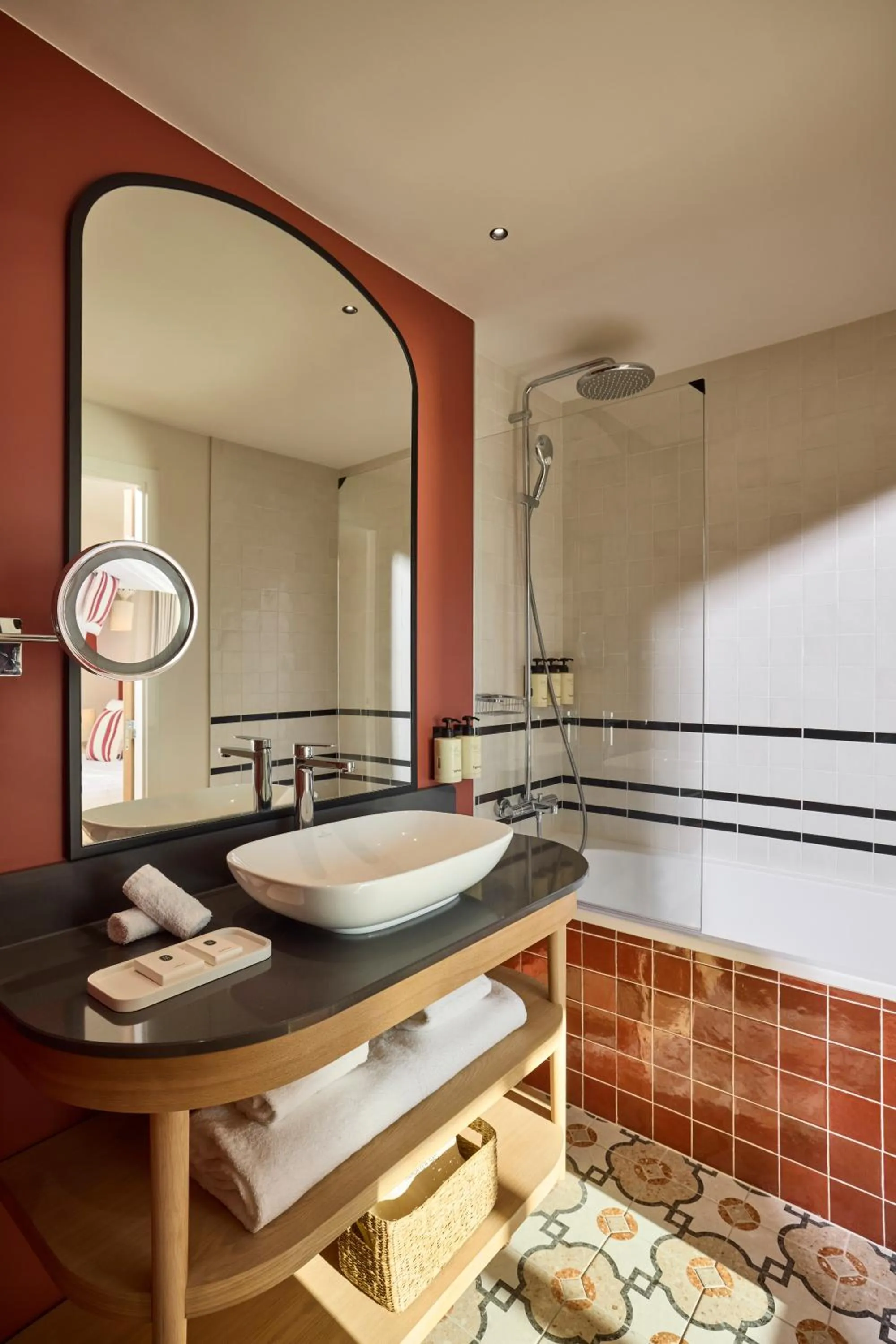 Bathroom in Le Talaia Hôtel & Spa Biarritz - MGallery Collection