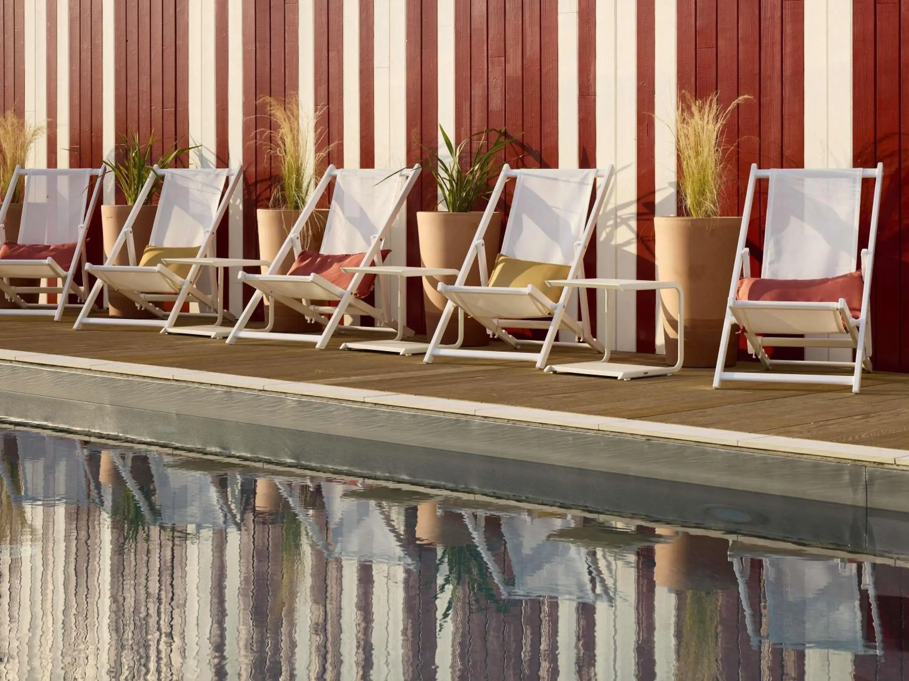 Pool view in Le Talaia Hôtel & Spa Biarritz - MGallery Collection Pool view in Le Talaia Hôtel & Spa Biarritz - MGallery Collection