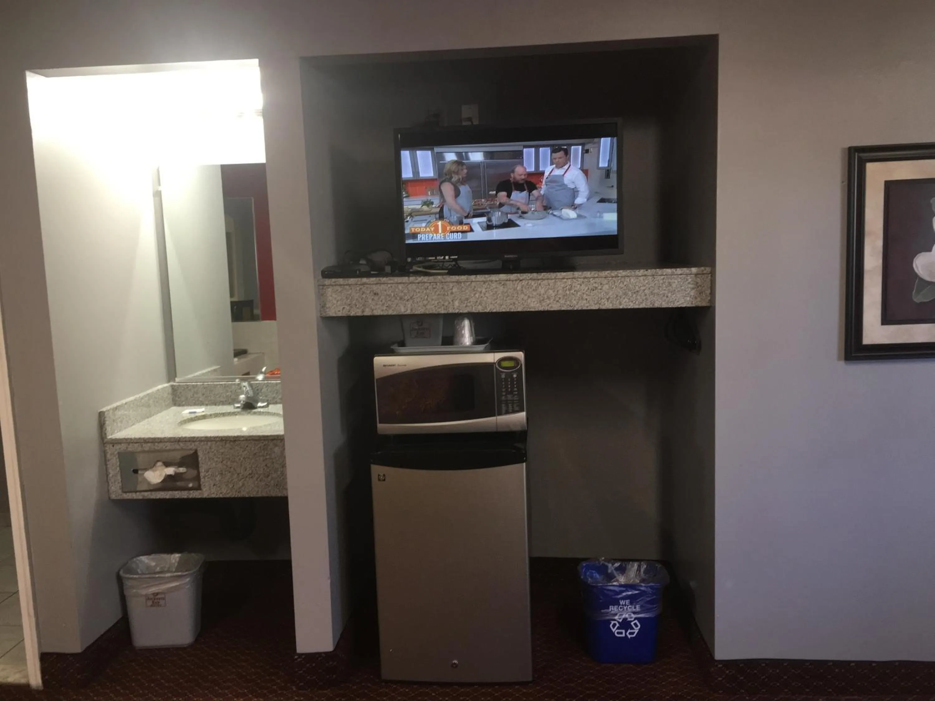 Communal lounge/ TV room in Journeys End Motel