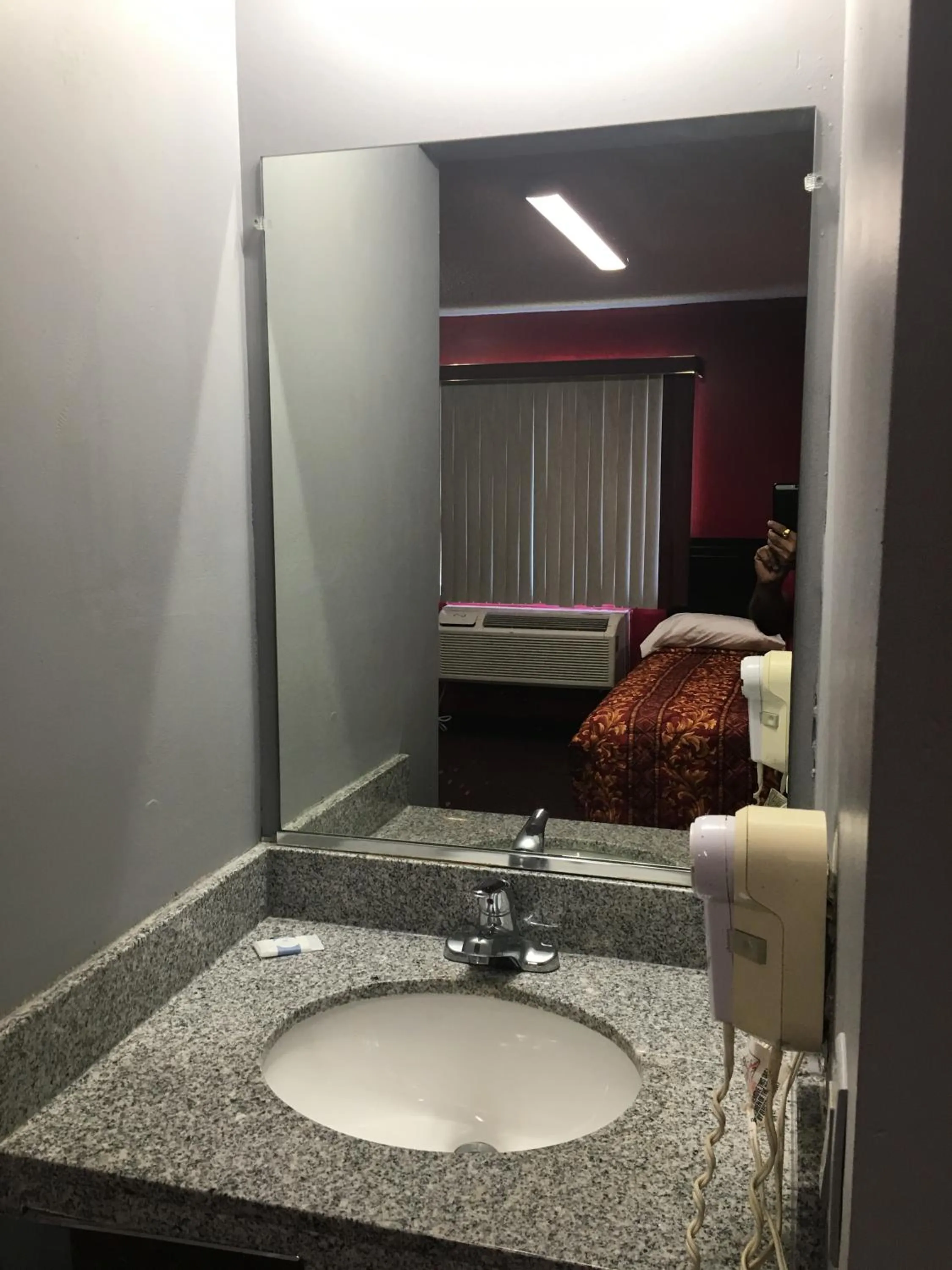 Other, Bed in Journeys End Motel