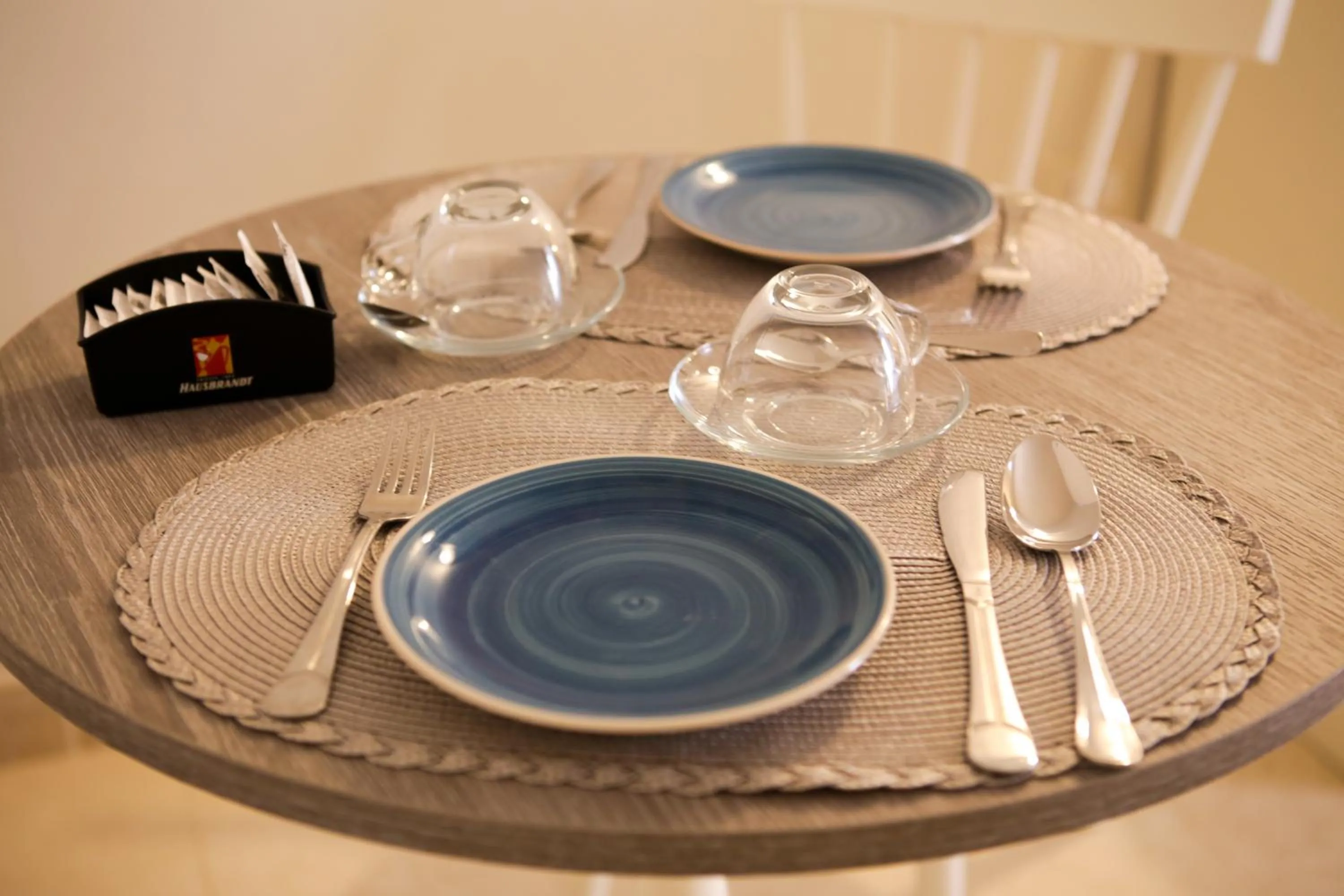 Coffee/tea facilities in Avion B&B