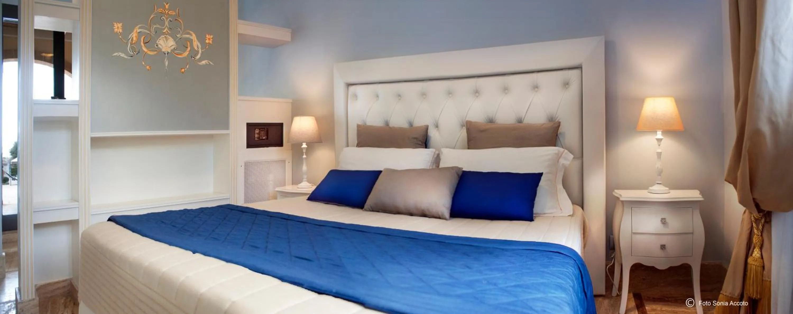 Patio, Bed in Augustus Resort