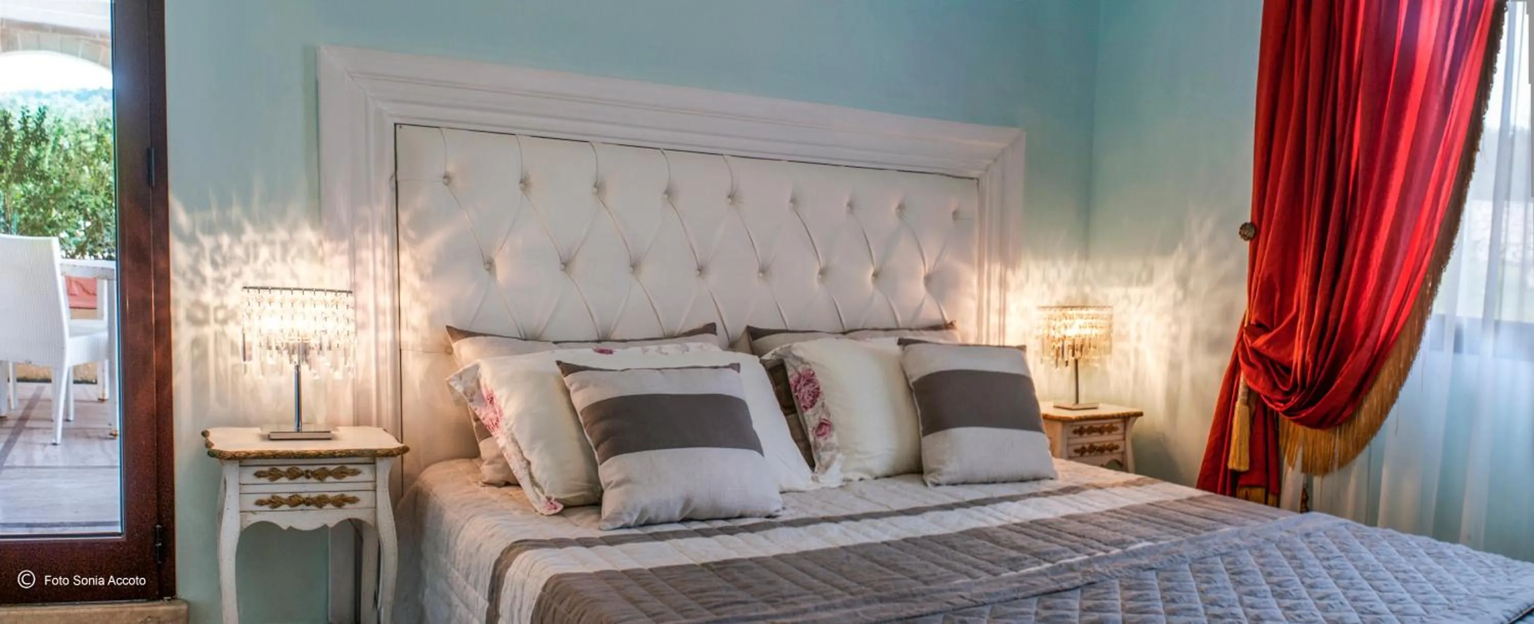 Garden, Bed in Augustus Resort