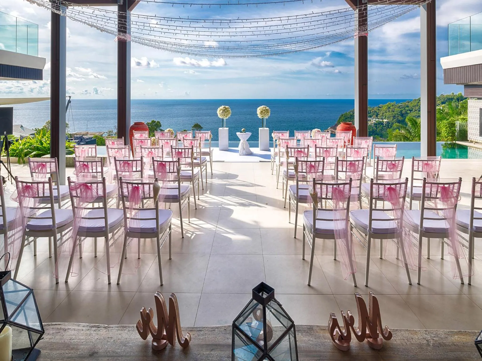 Living room in Villa Samira by Elite Havens