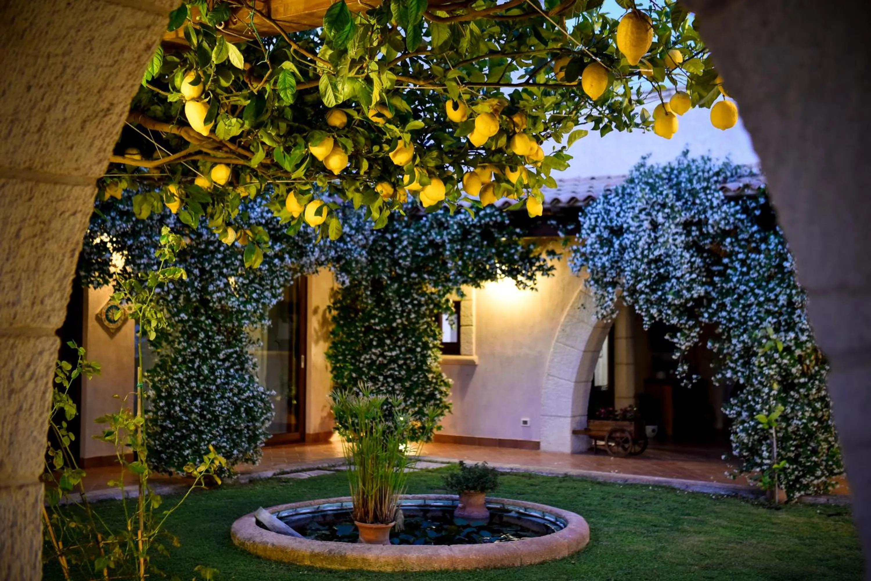 Garden in Kete Deluxe Rooms