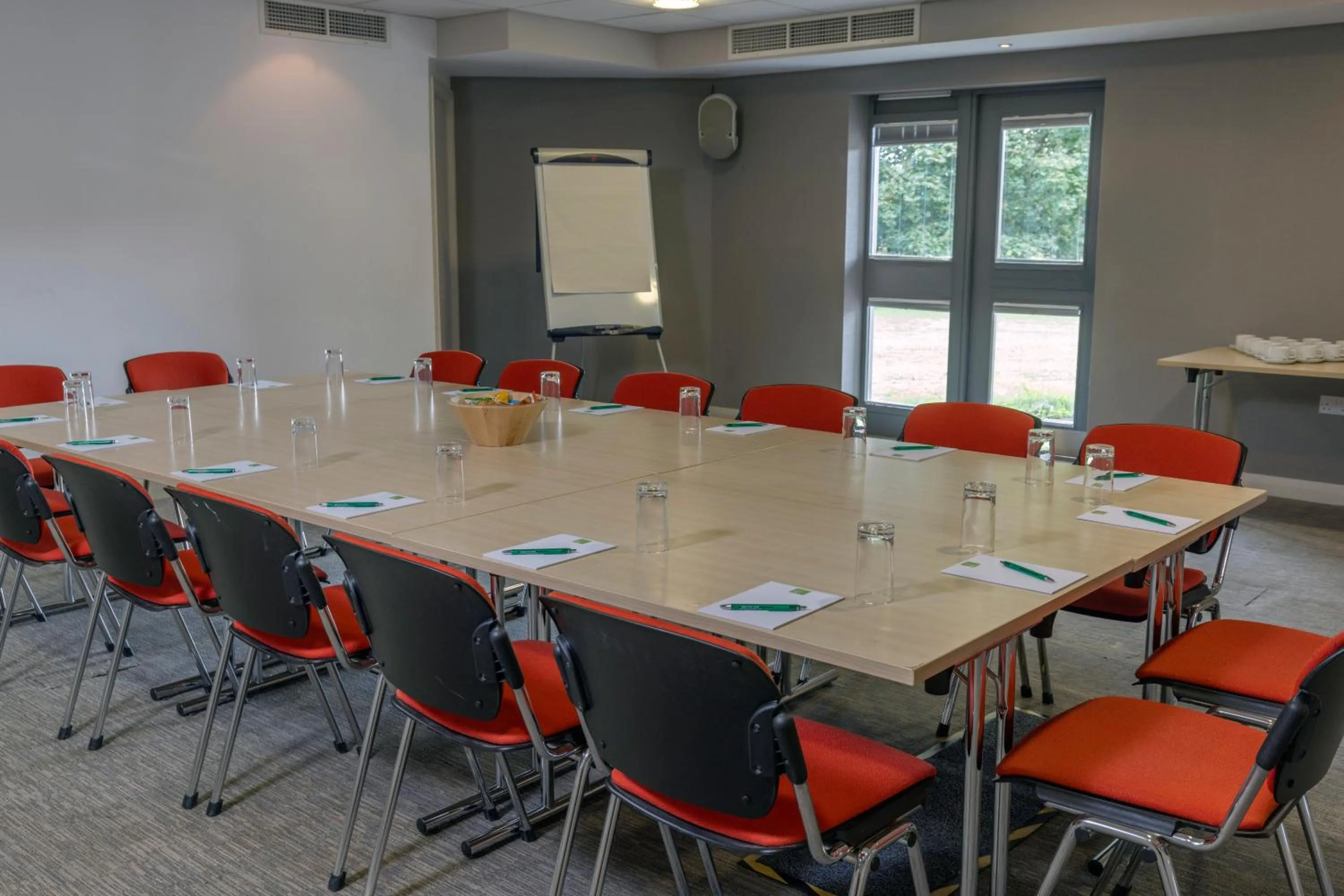 Meeting/conference room in Kings Court Hotel Alcester, BW Signature Collection