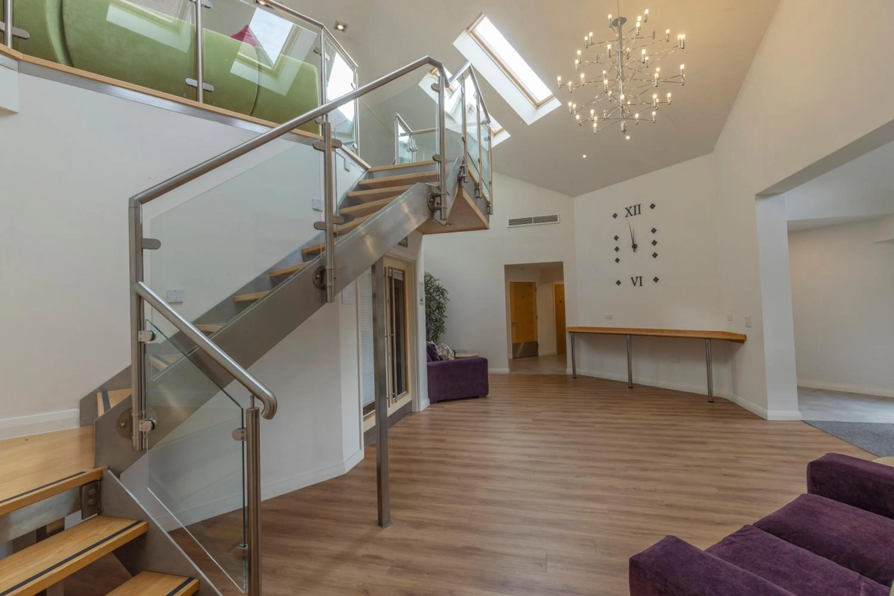 Lobby or reception in Kings Court Hotel Alcester, BW Signature Collection