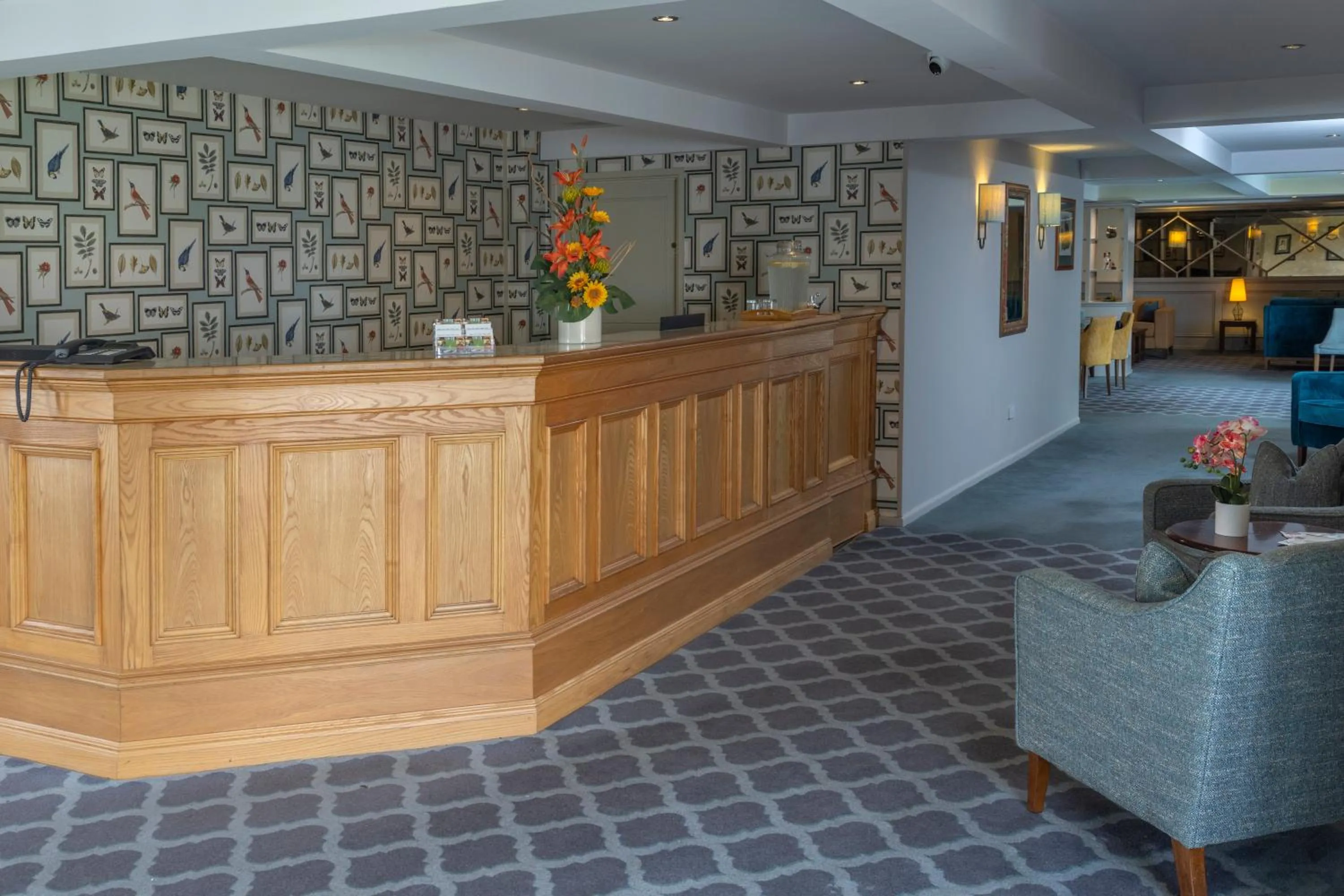 Lobby or reception in Kings Court Hotel Alcester, BW Signature Collection