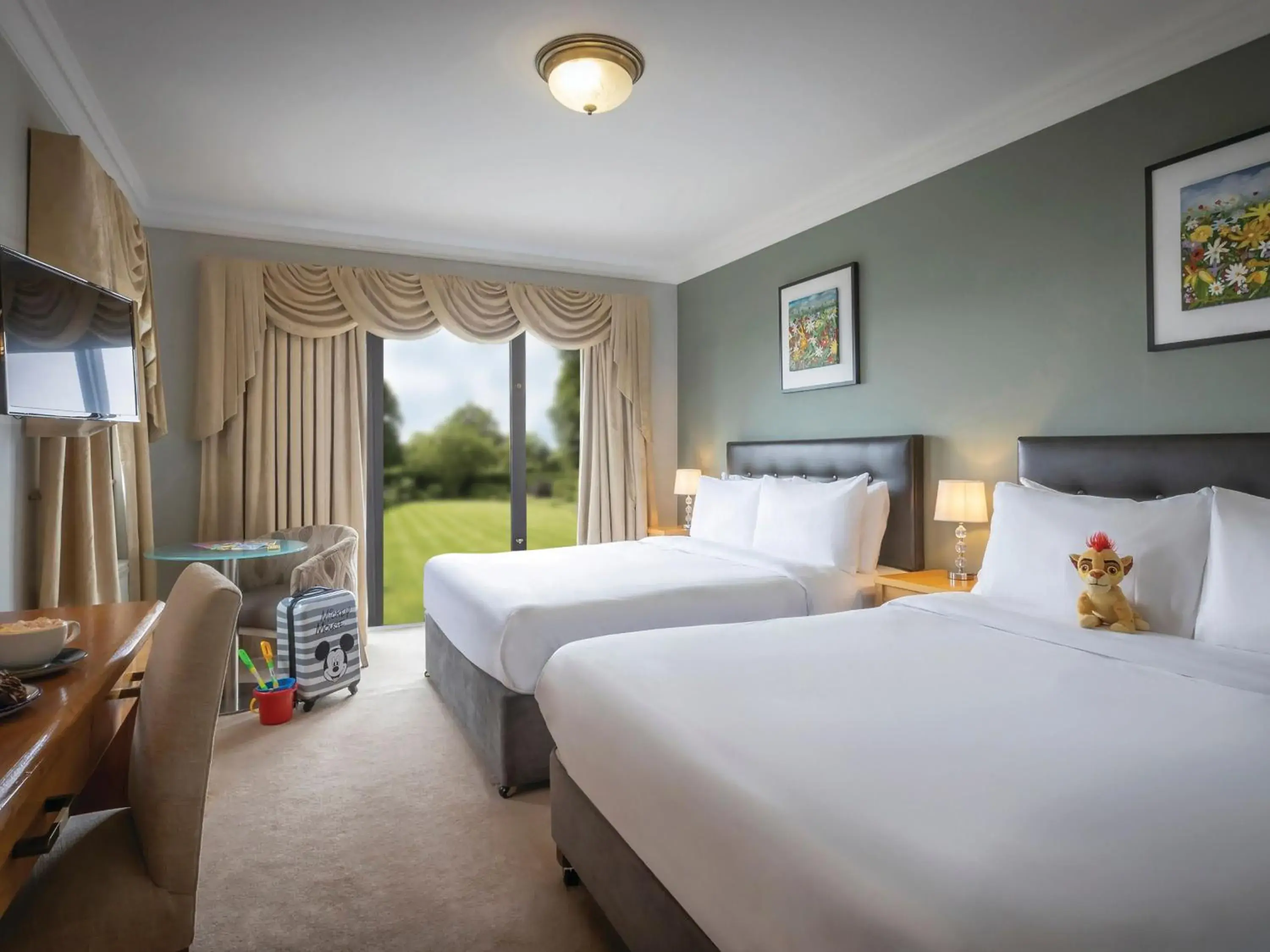 Family Room with Garden View in Shoreline Hotel Family Room with Garden View in Shoreline Hotel