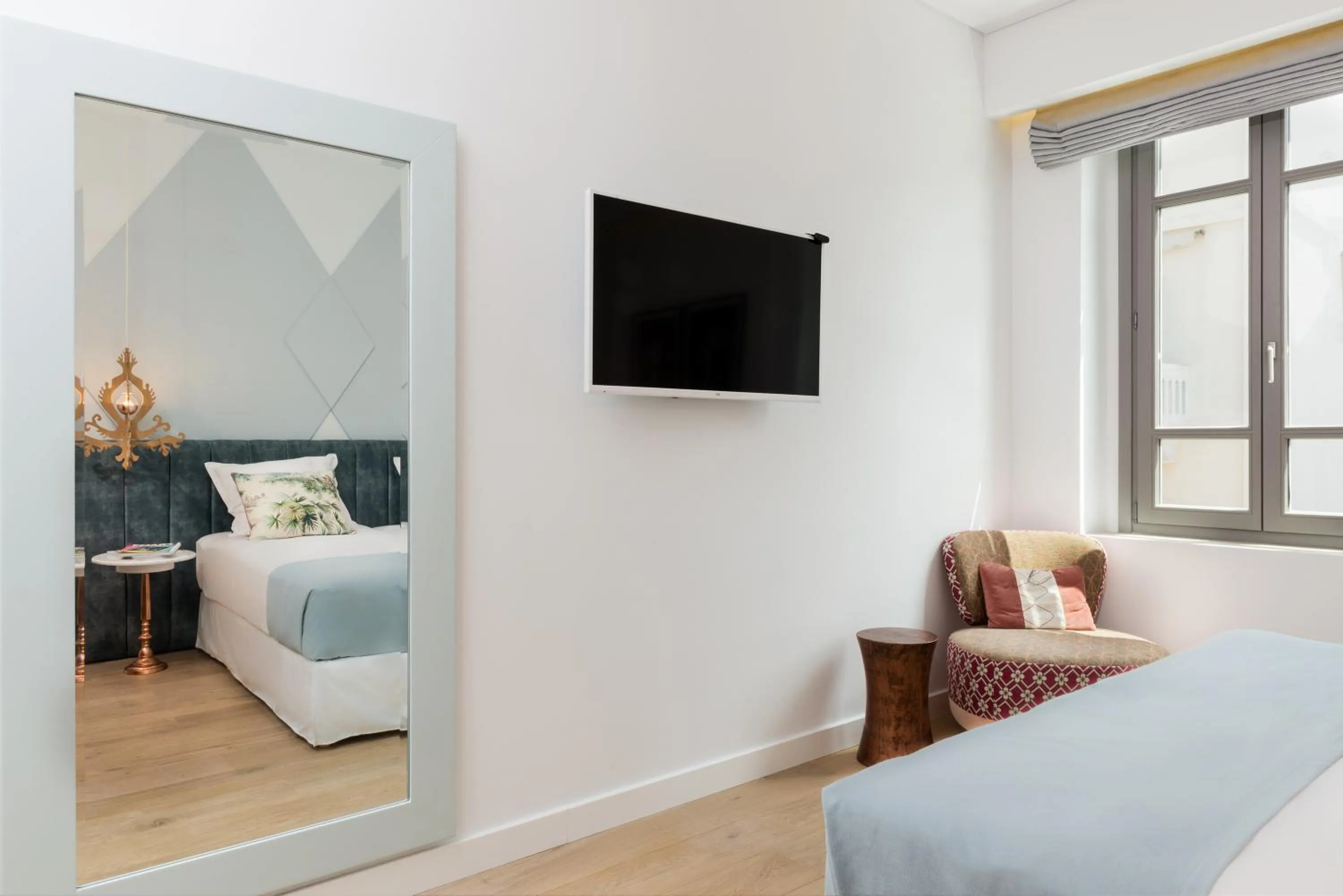 TV and multimedia, Bed in Nyx Chic Manor