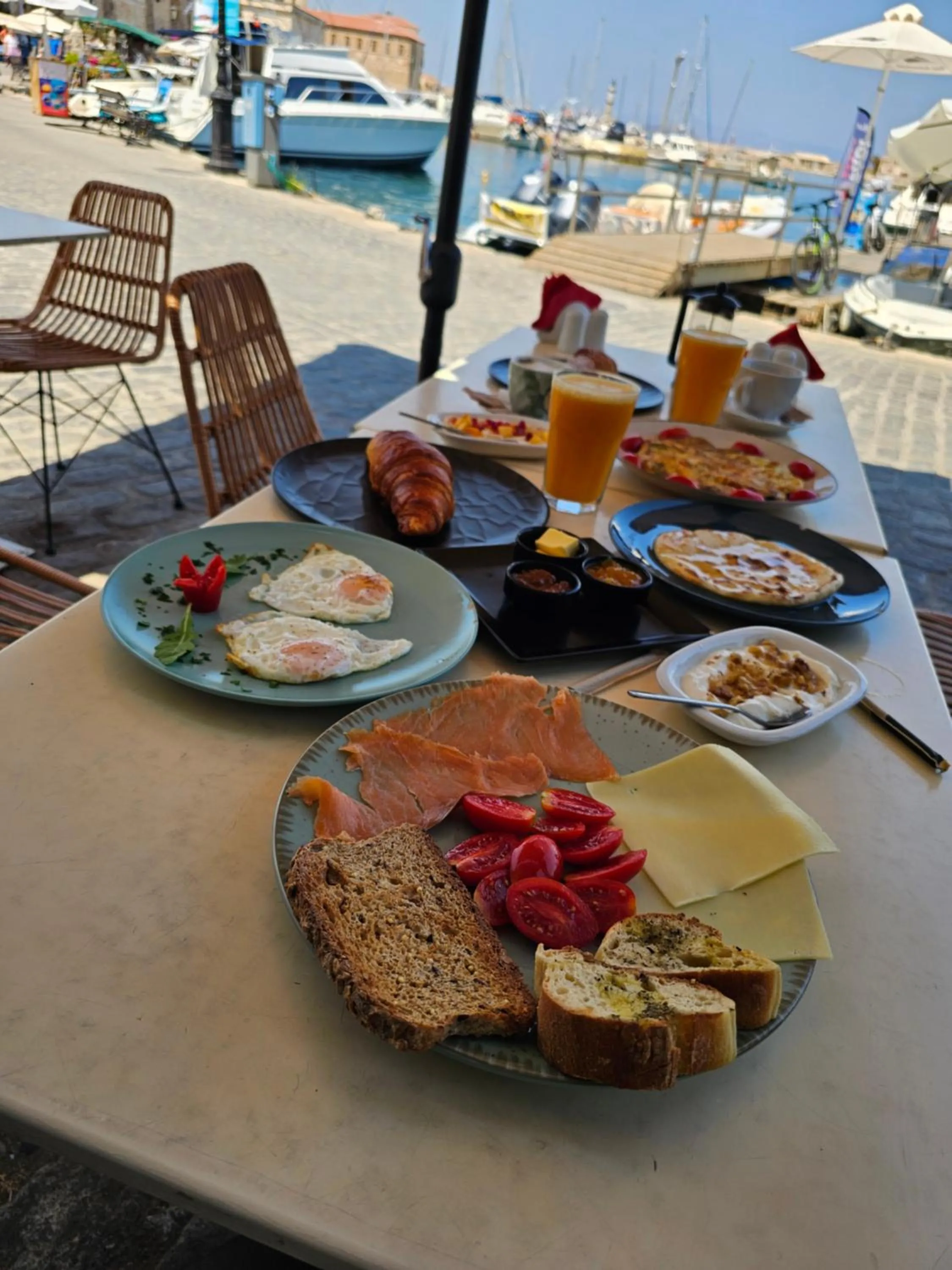 Breakfast in Nyx Chic Manor