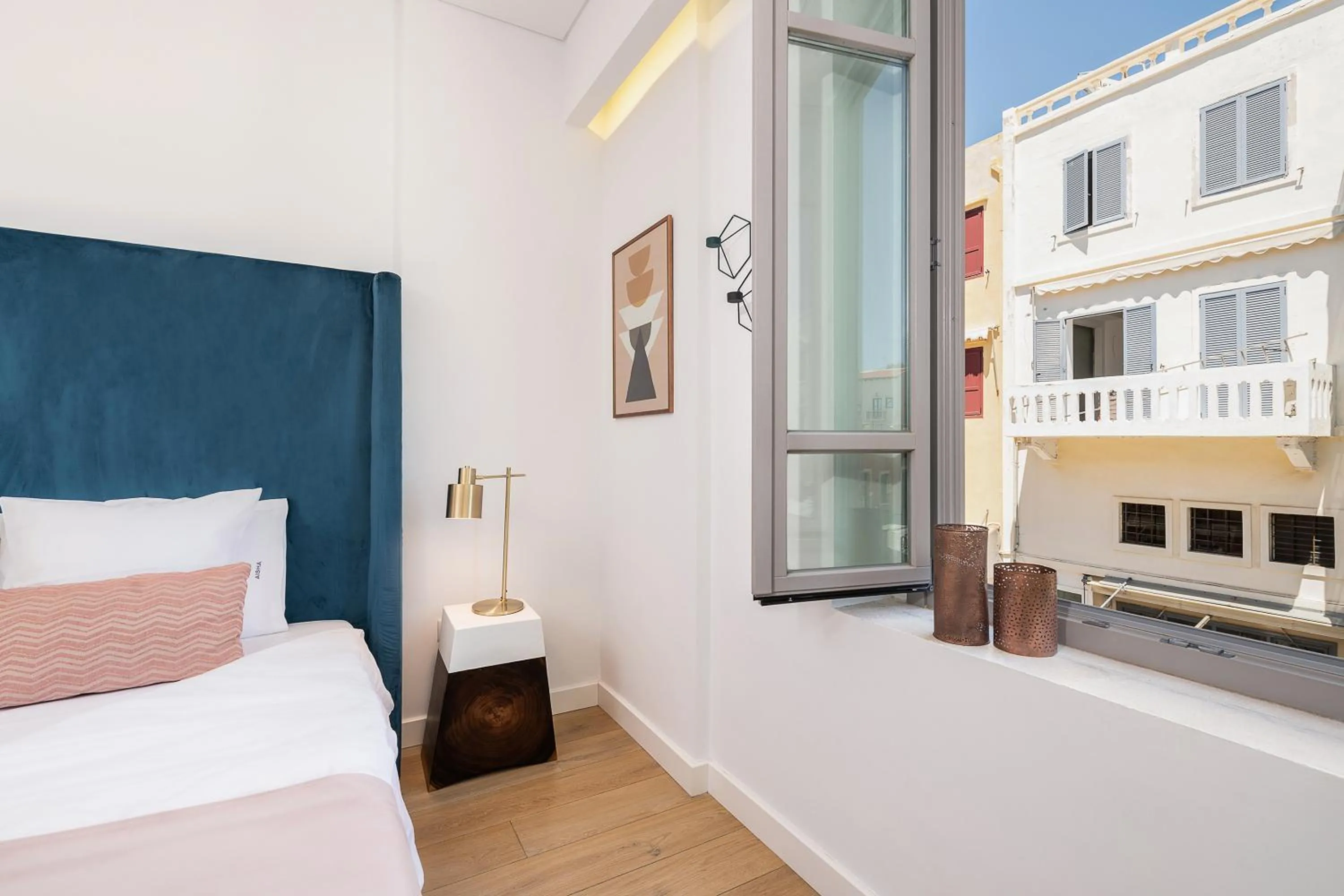 View (from property/room), Bed in Nyx Chic Manor