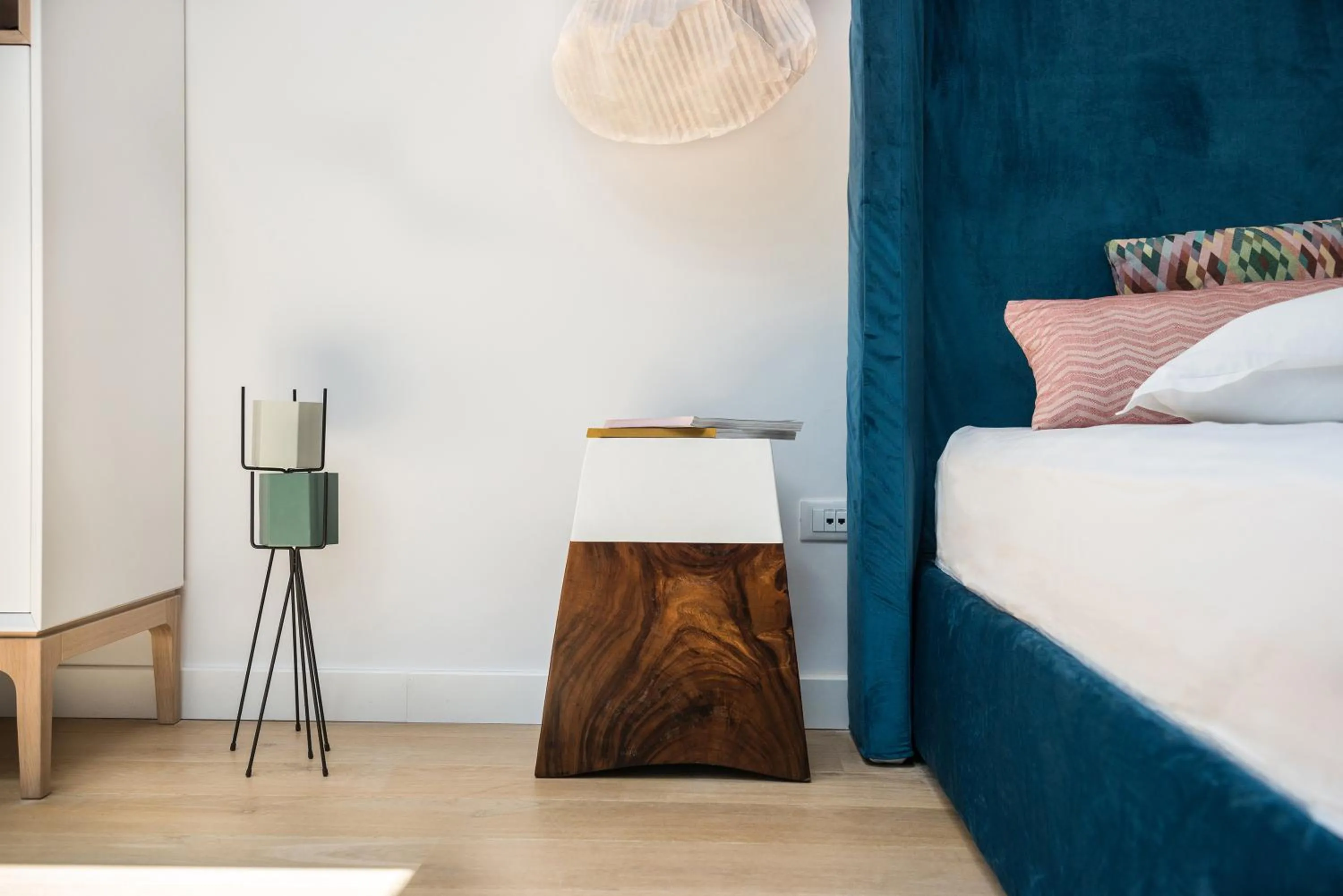 Bed in Nyx Chic Manor