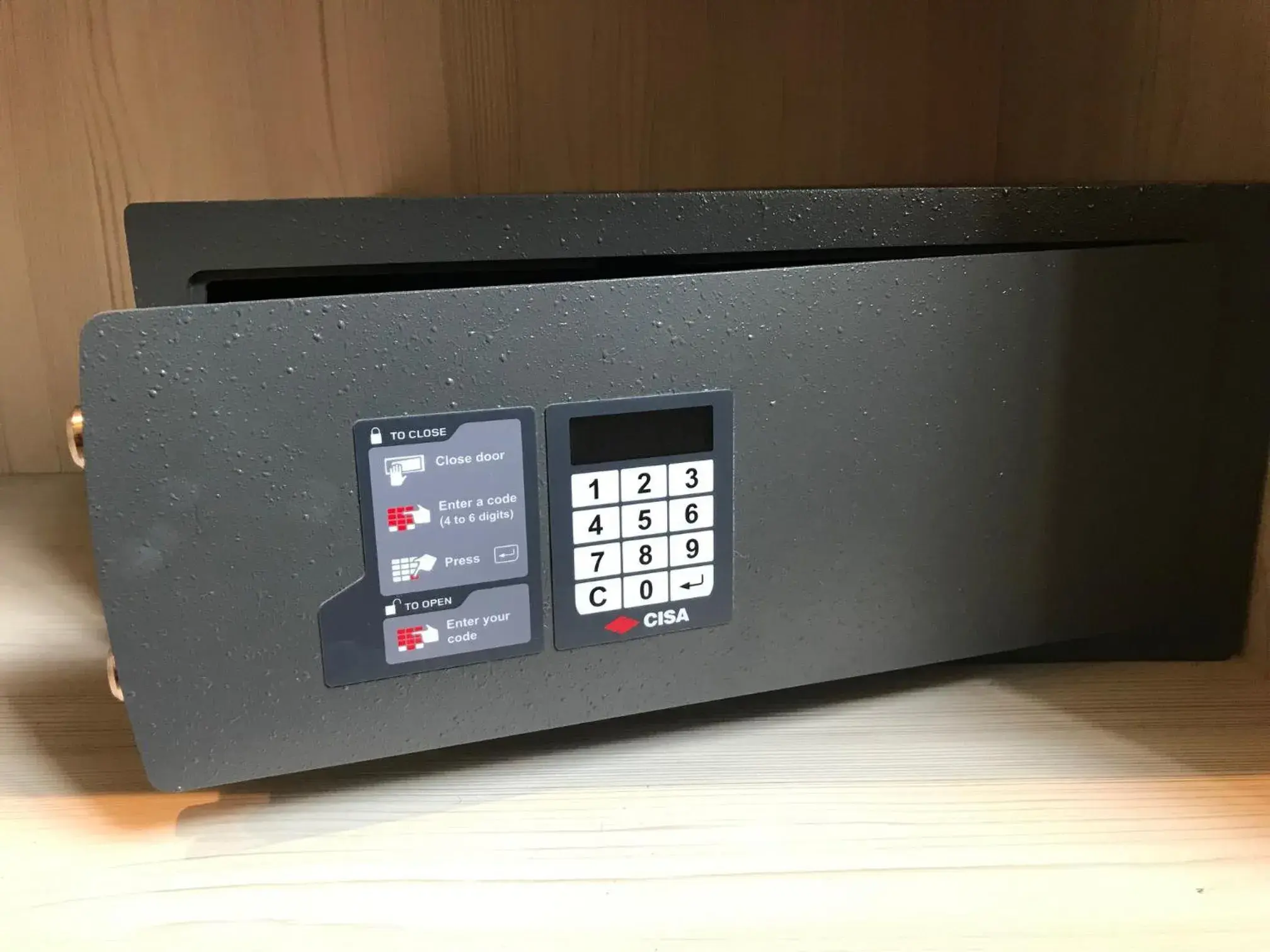 Double Room with Private Bathroom in Caring Hotel Double Room with Private Bathroom in Caring Hotel